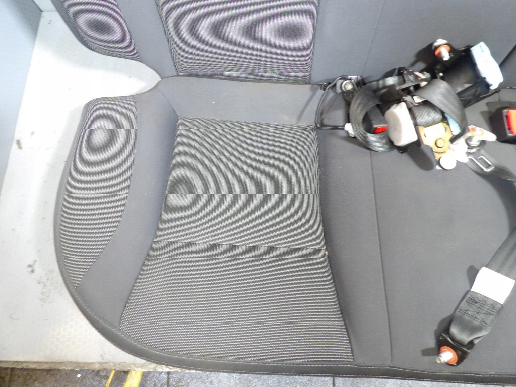 SSANGYONG TIVOLI GRAND Sitz Sitz heck