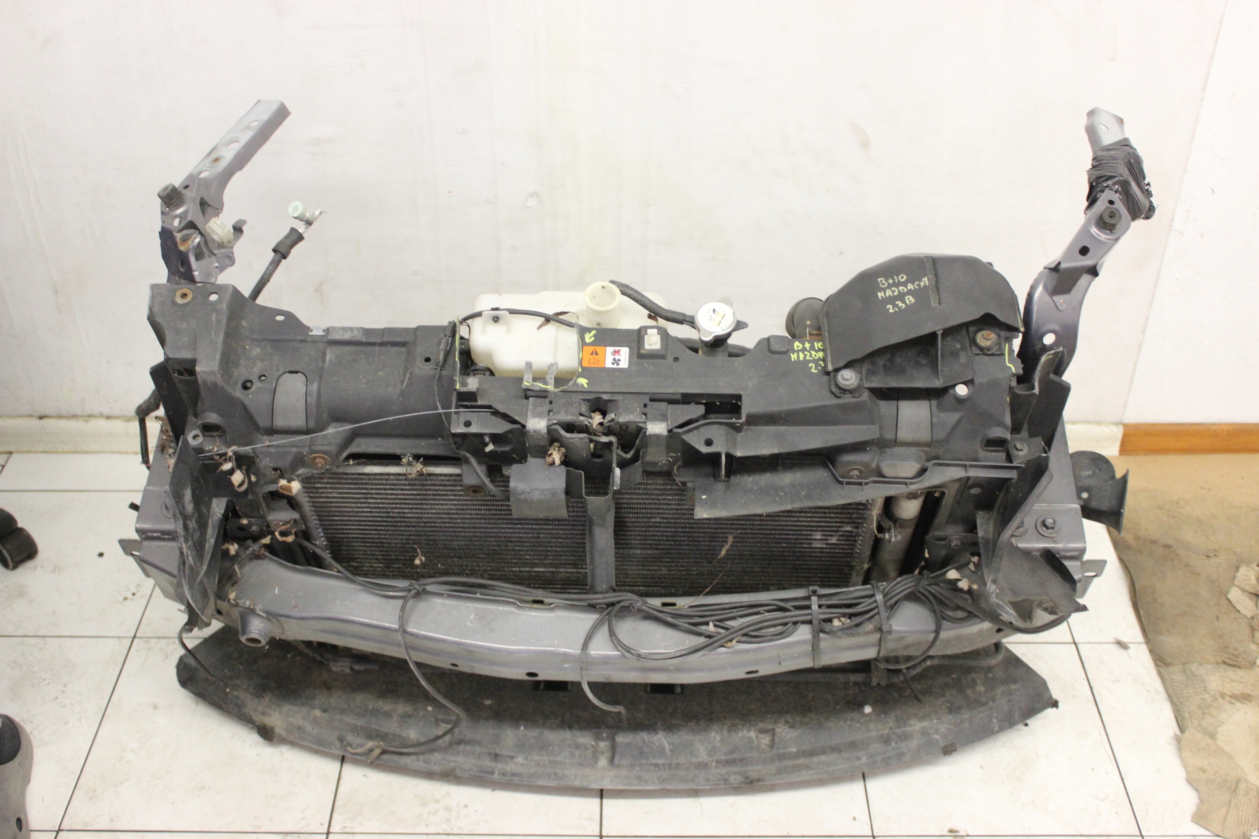 PAS PRZEDNI CHŁODNICE MAZDA CX7 CX-7 2006R- 2.3 B