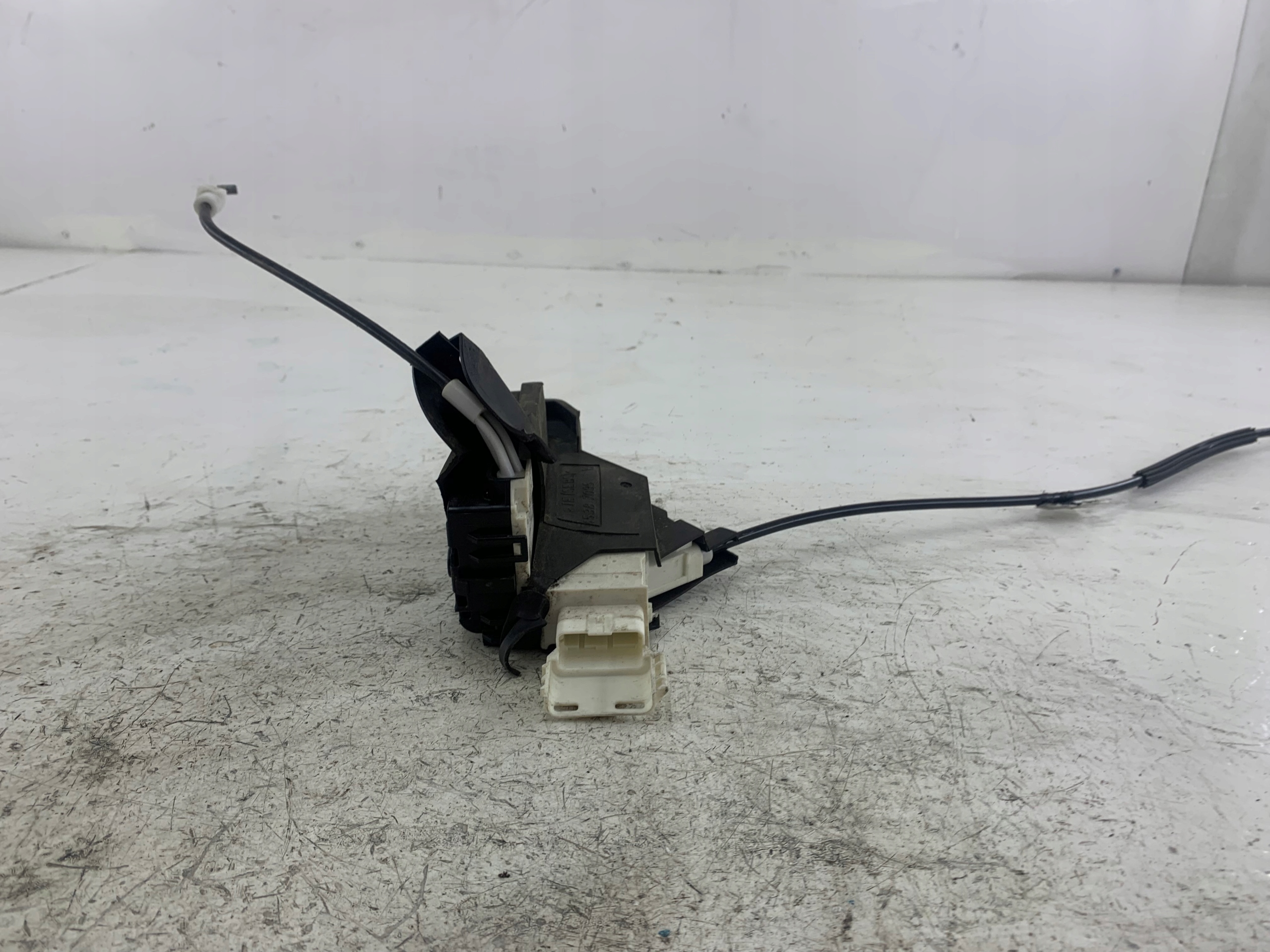 PEUGEOT 406 lock door right front 45387095