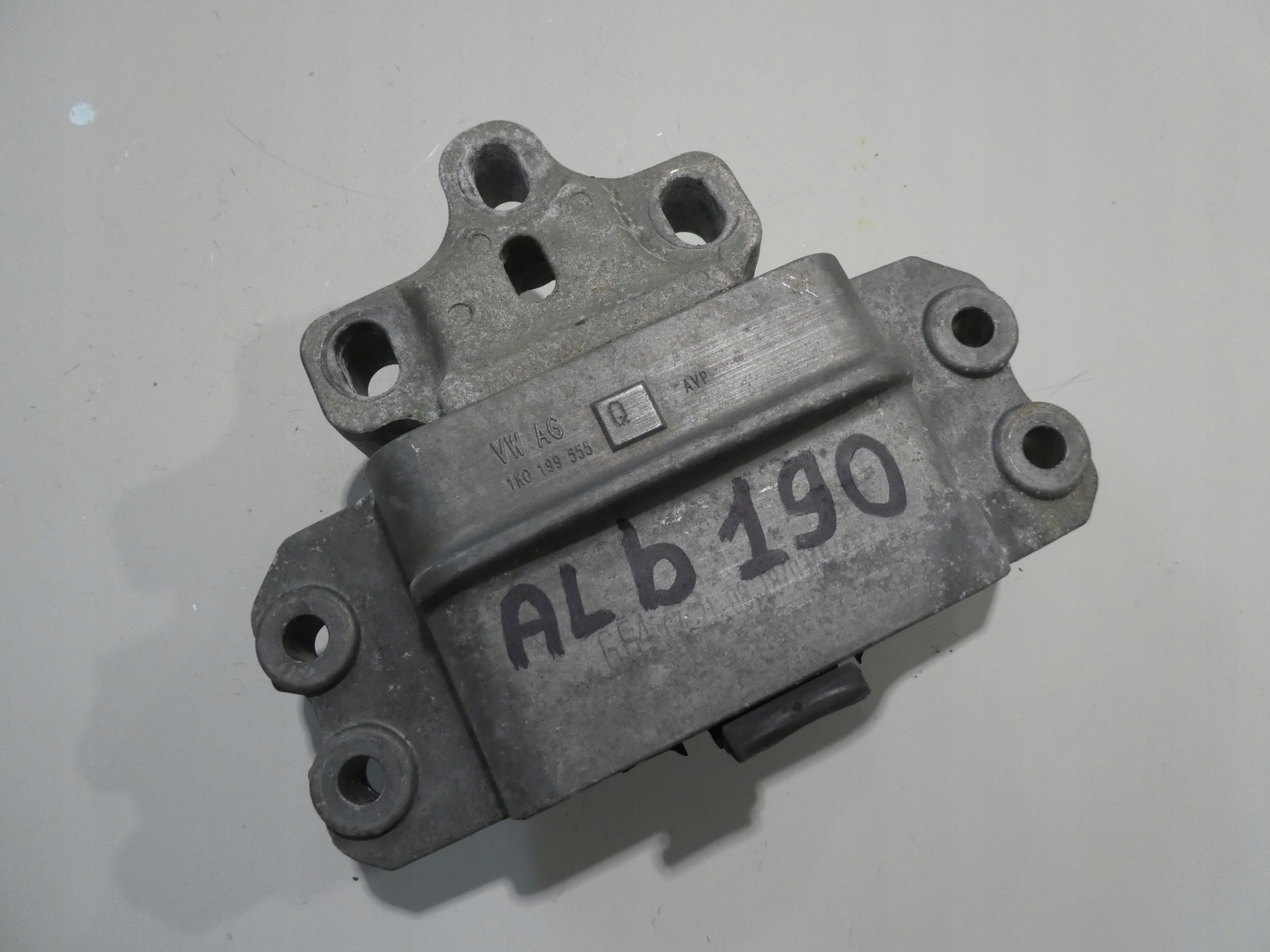 holder gearbox mounting 1K0199555Q AUDI VW SEAT