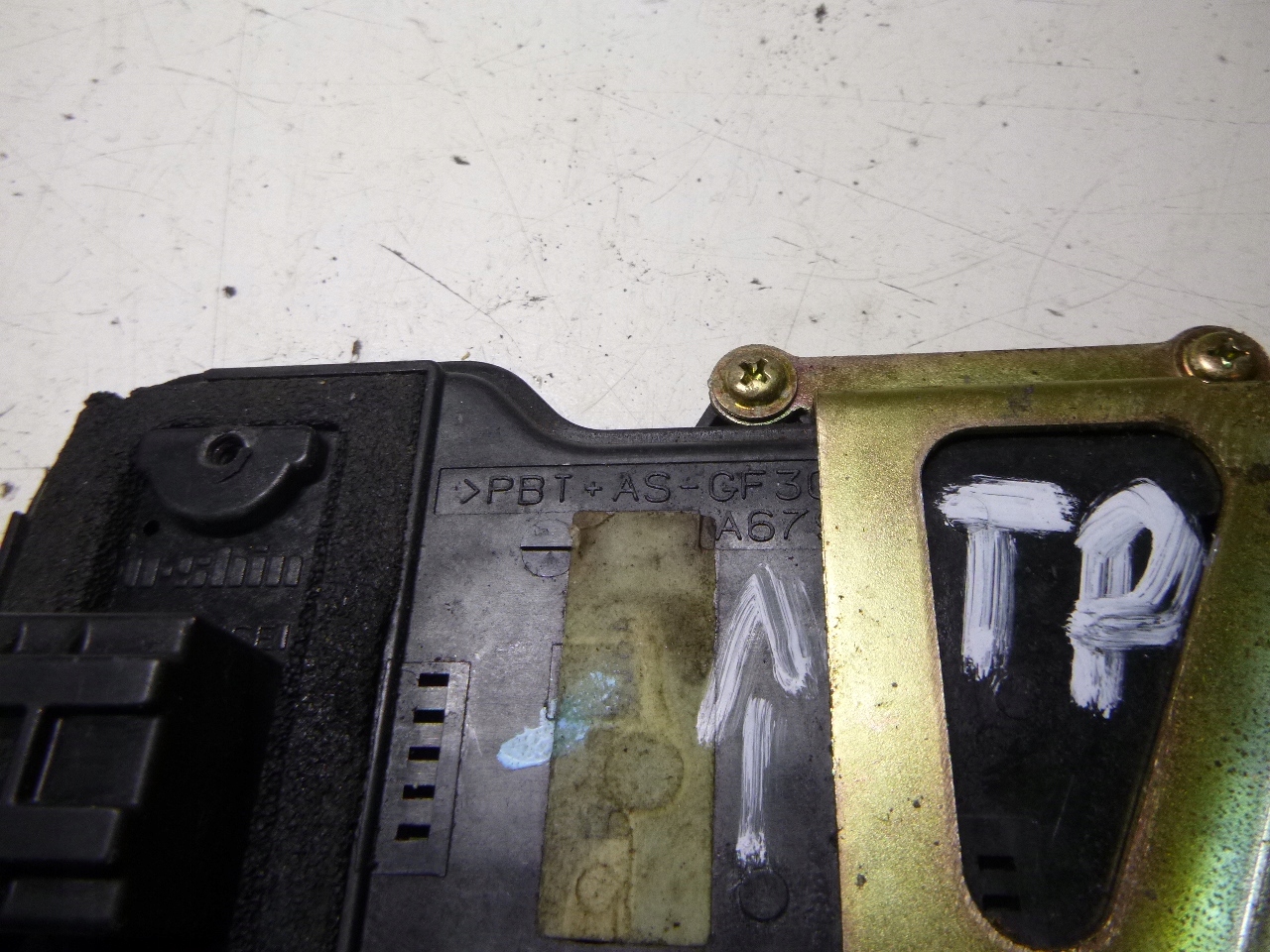 lock door rear part right Mazda 6 GY 2006r.