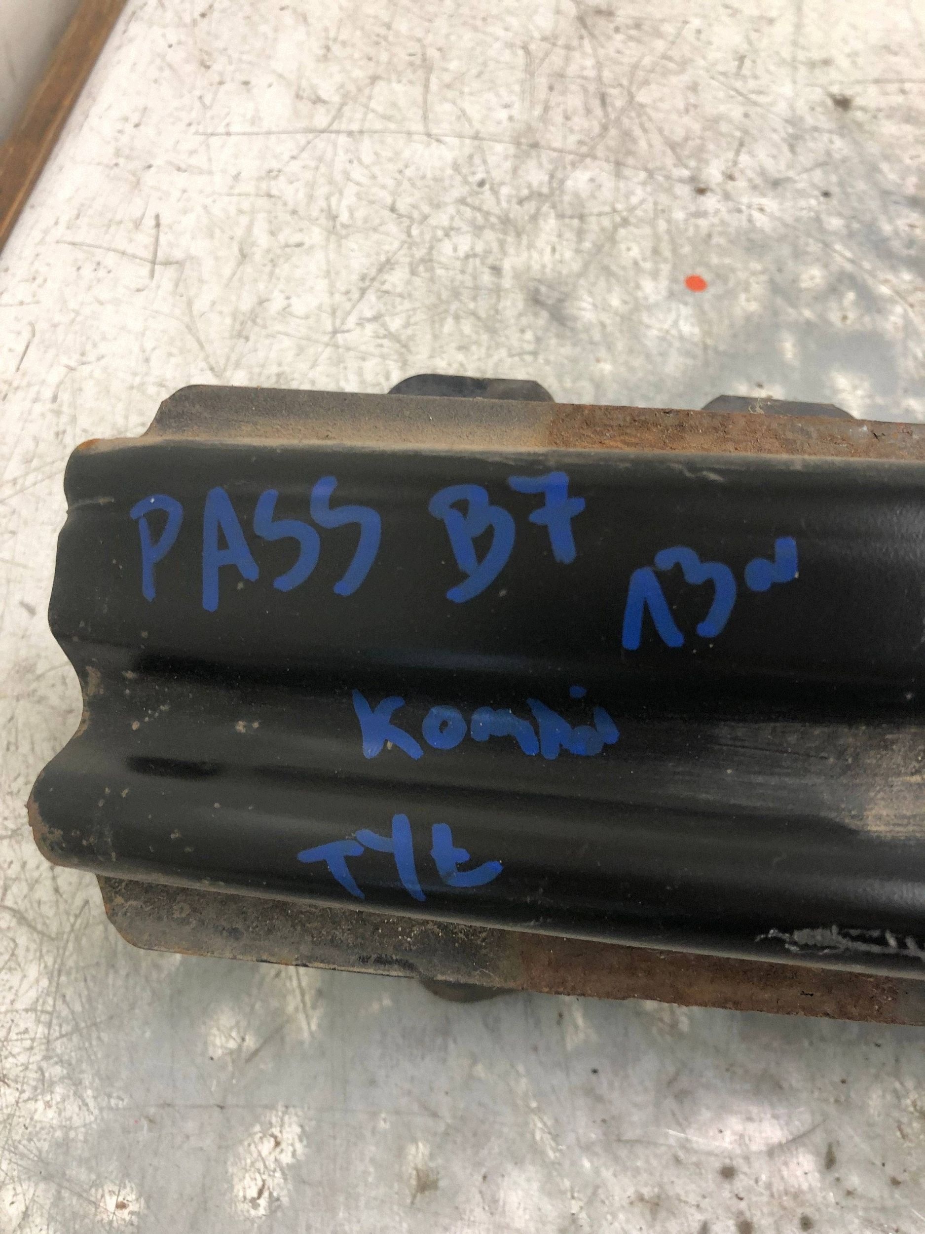 Stoßstangenträger heck VW PASSAT B7 KOMBI 3AA807558