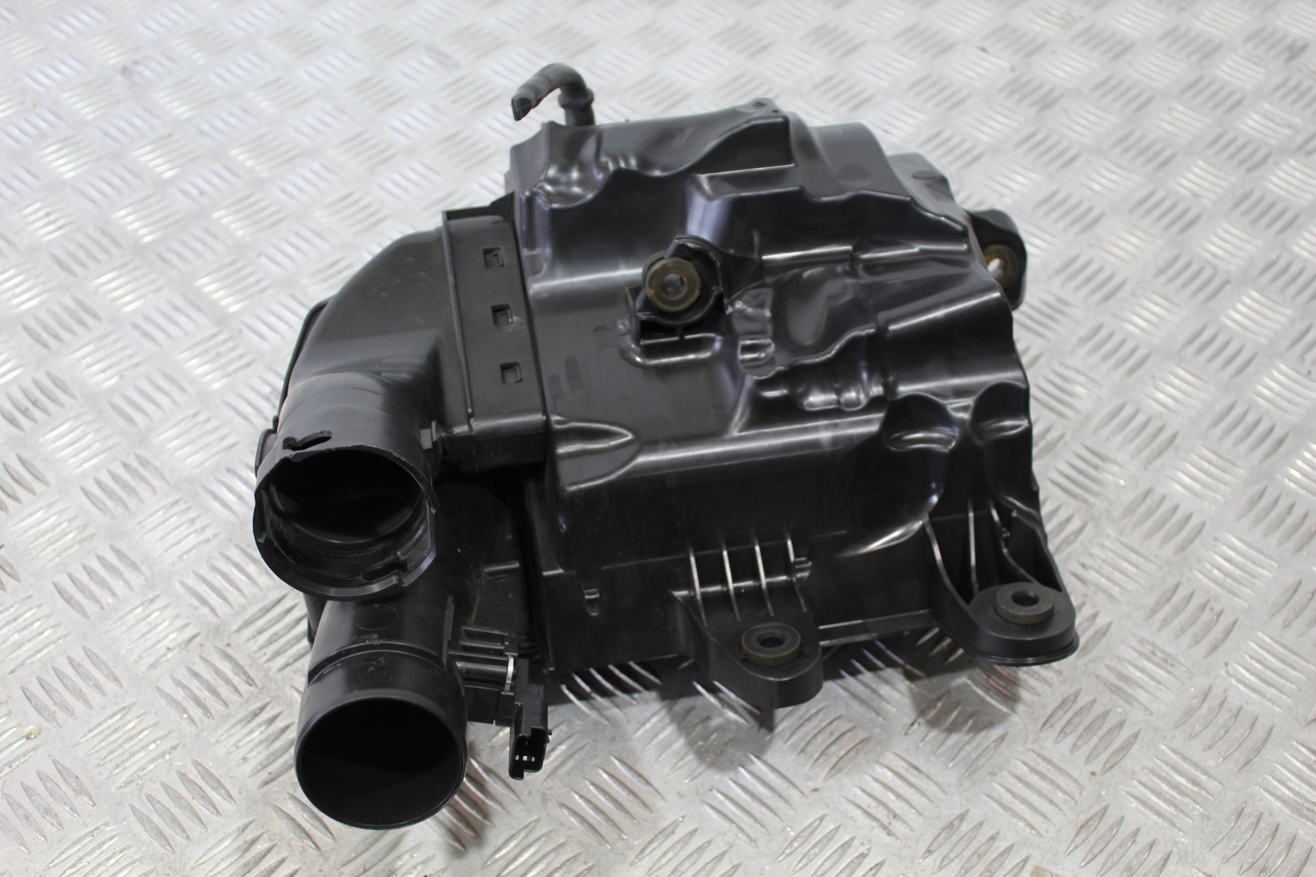 GEHÄUSE FILTER LUFT PEUGEOT 3008 II GT