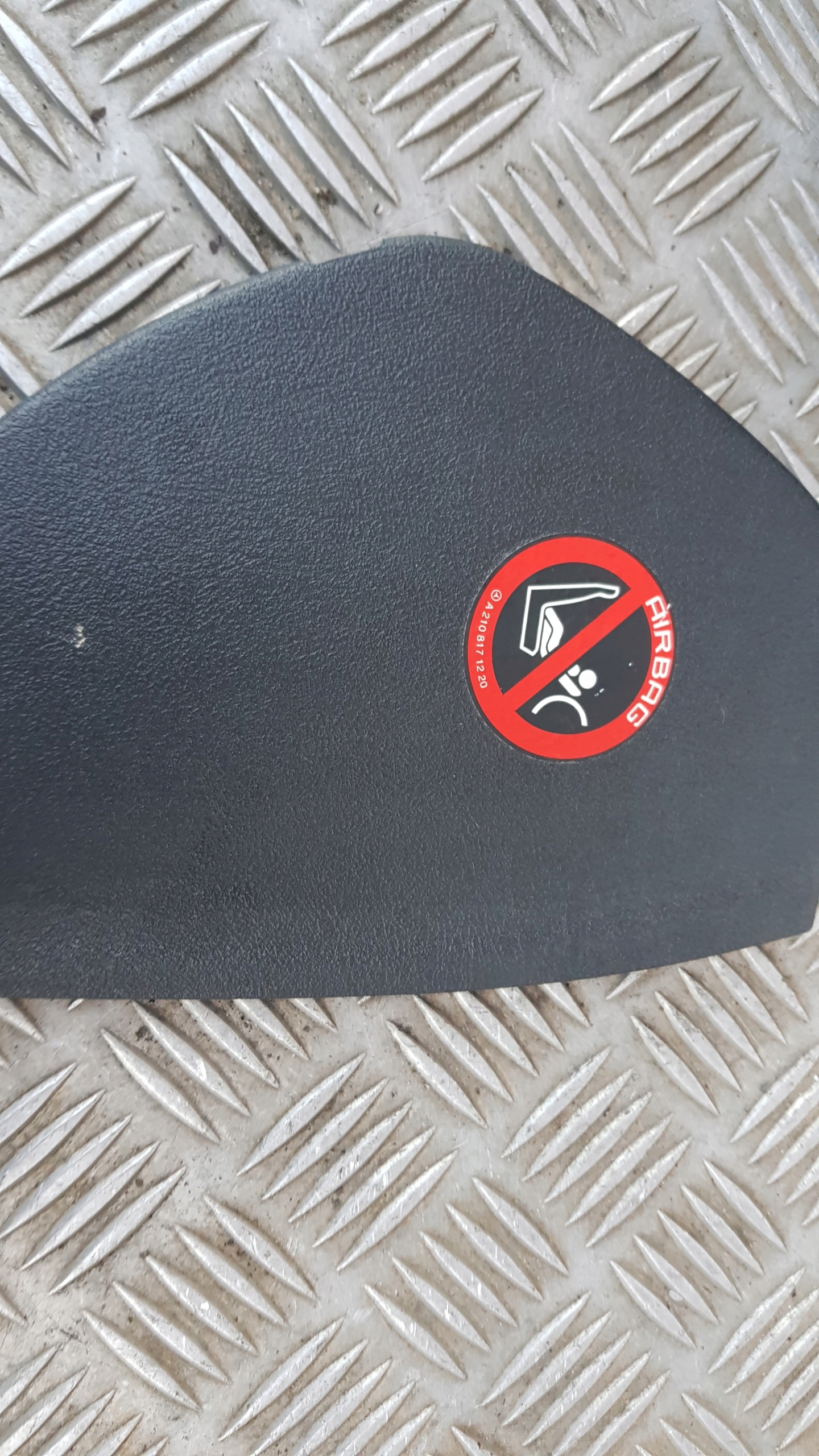 MERCEDES W208 spoiler KOKPITU right