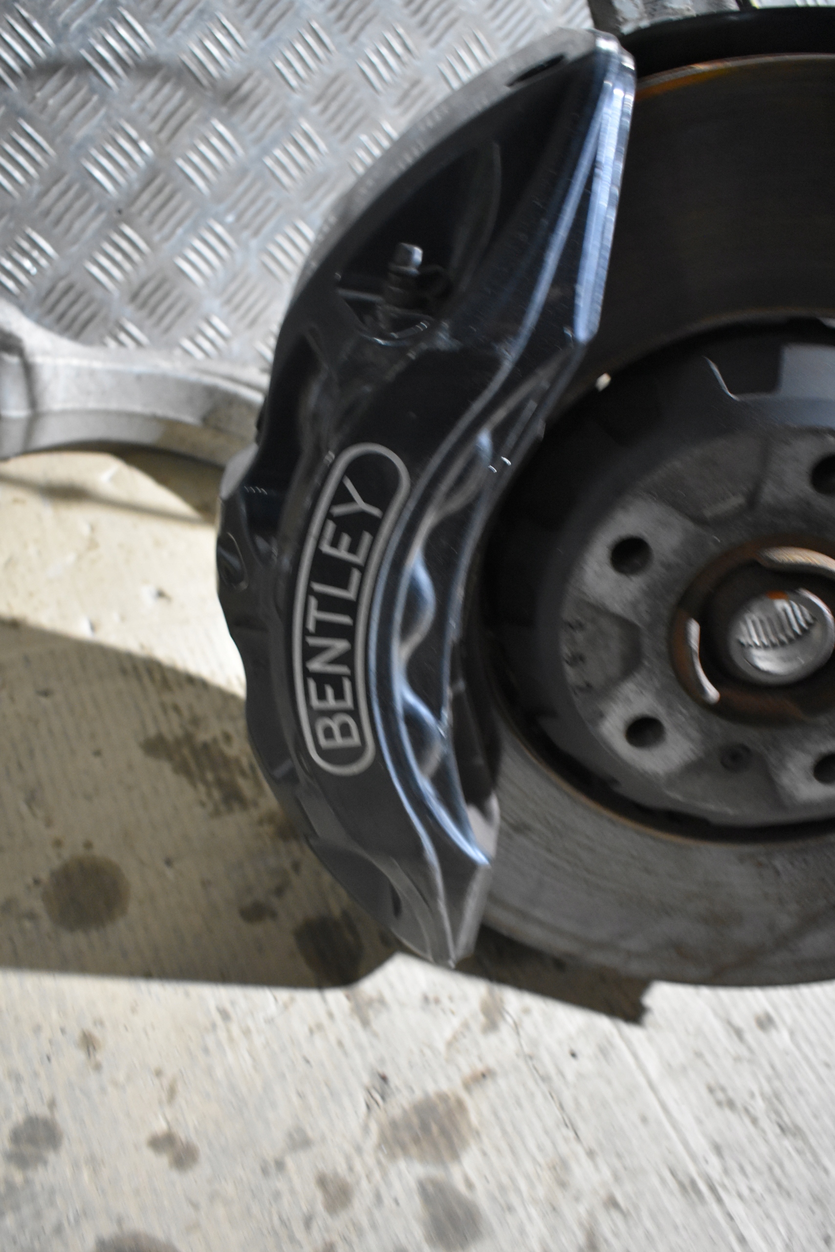 IDEALNE sususpension front front right BENTLEY BENTAYGA 1