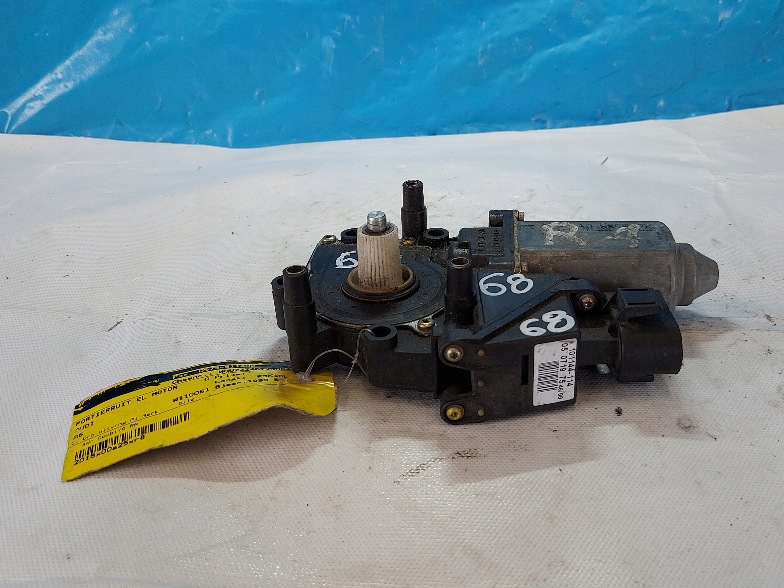 engine lifting windows A6 C5 101144114 right rear part