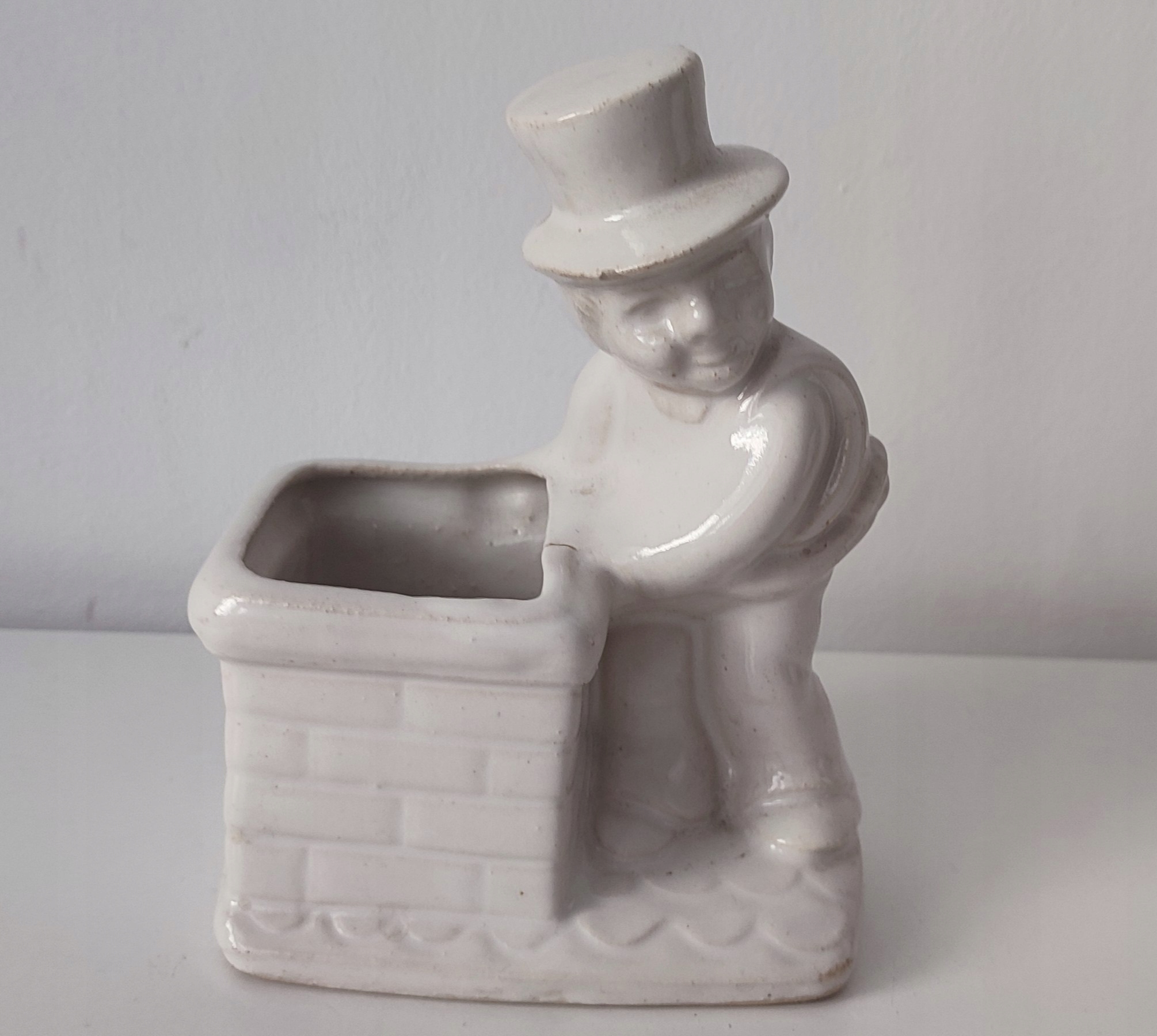 Figurka ceramika kominiarz R73