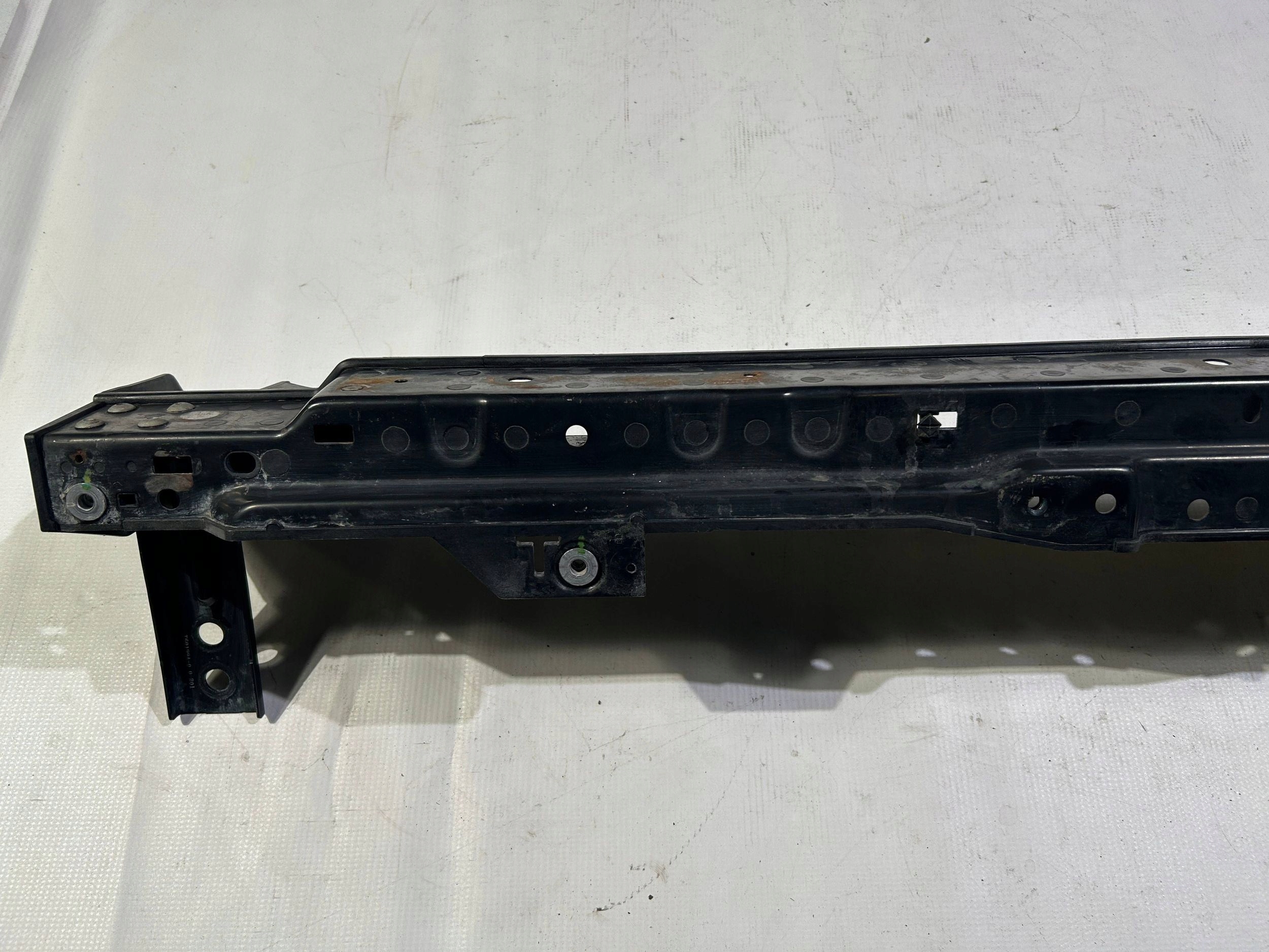 support panel for radiators pillar front cover Nissan Titan 2016r