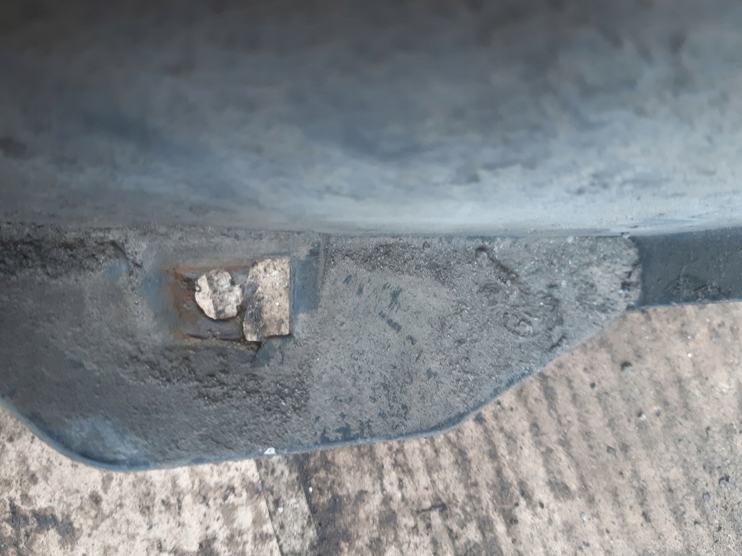 подкрылки левый зад Range Rover Sport L320