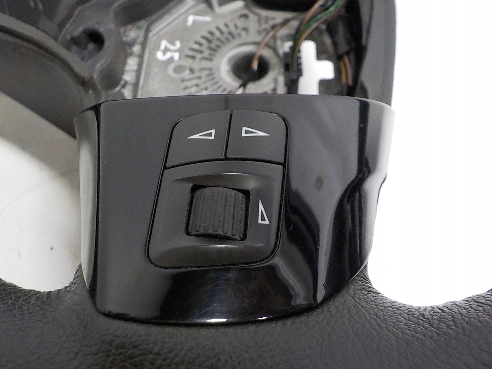 OPEL CORSA D lenkrad Leder MULTI PODGRZEWANA