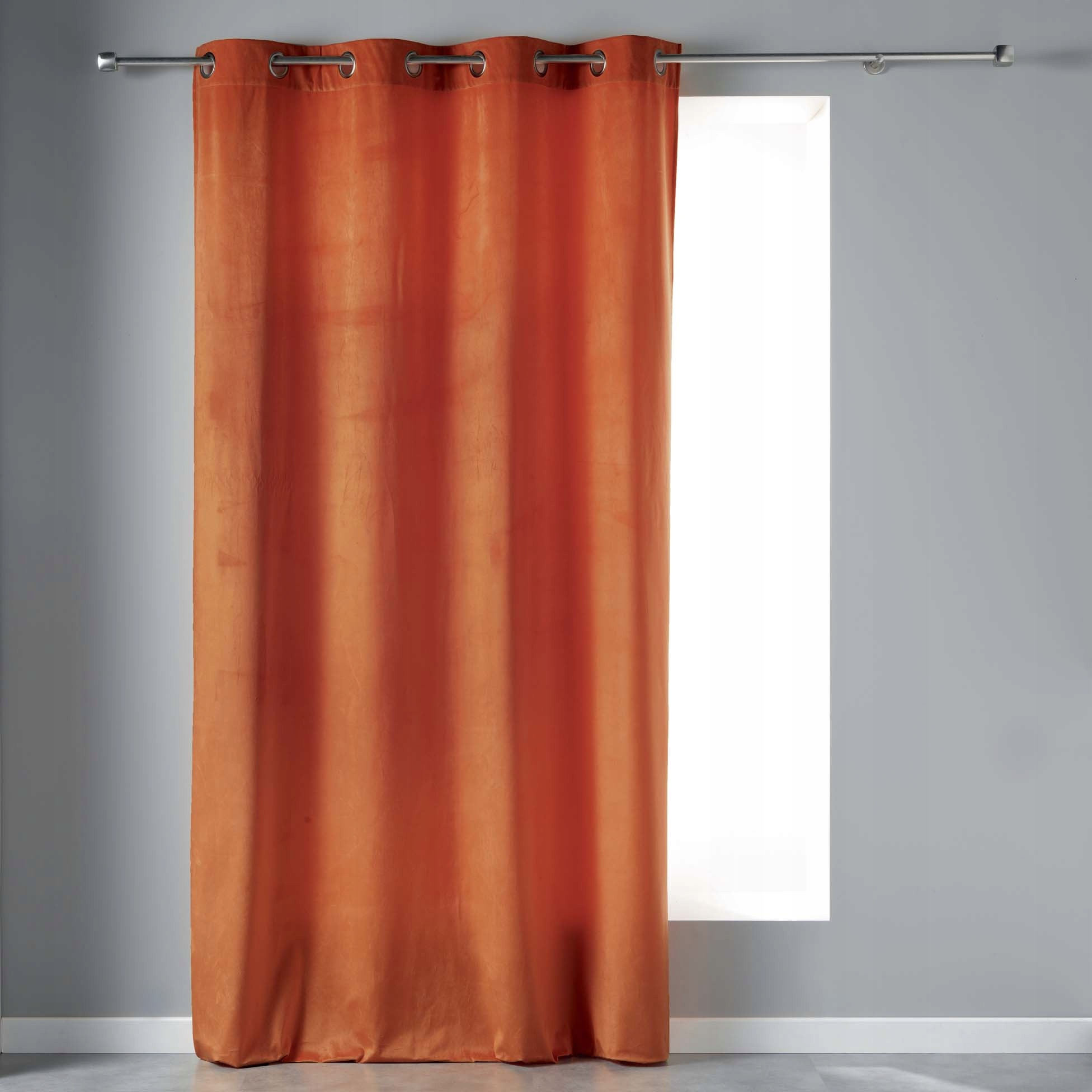 Závěs Oranžová velurová Velvetine 140 x 240 cm