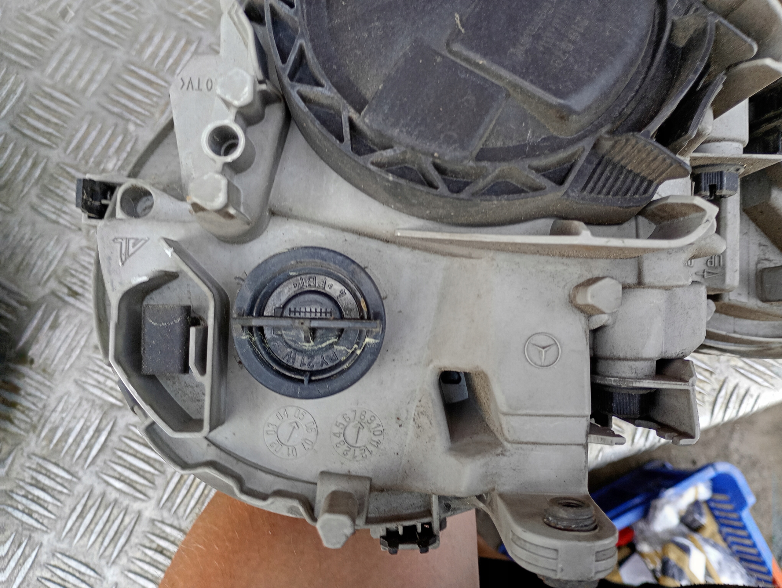 Licht links oder rechts Mercedes W203 lift C-klasa xenon Europa