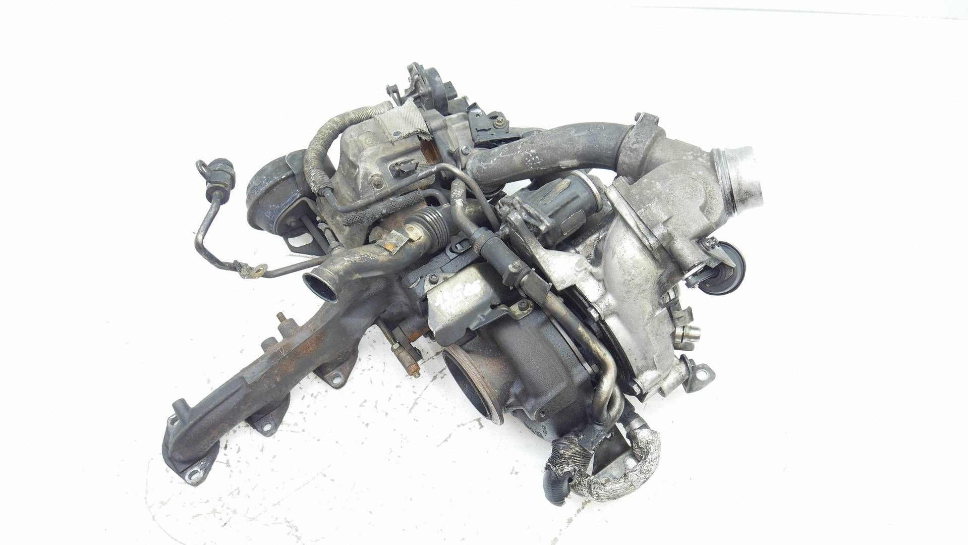 turbo complete BMW G30 G31 4.0 D 8570242 8570240