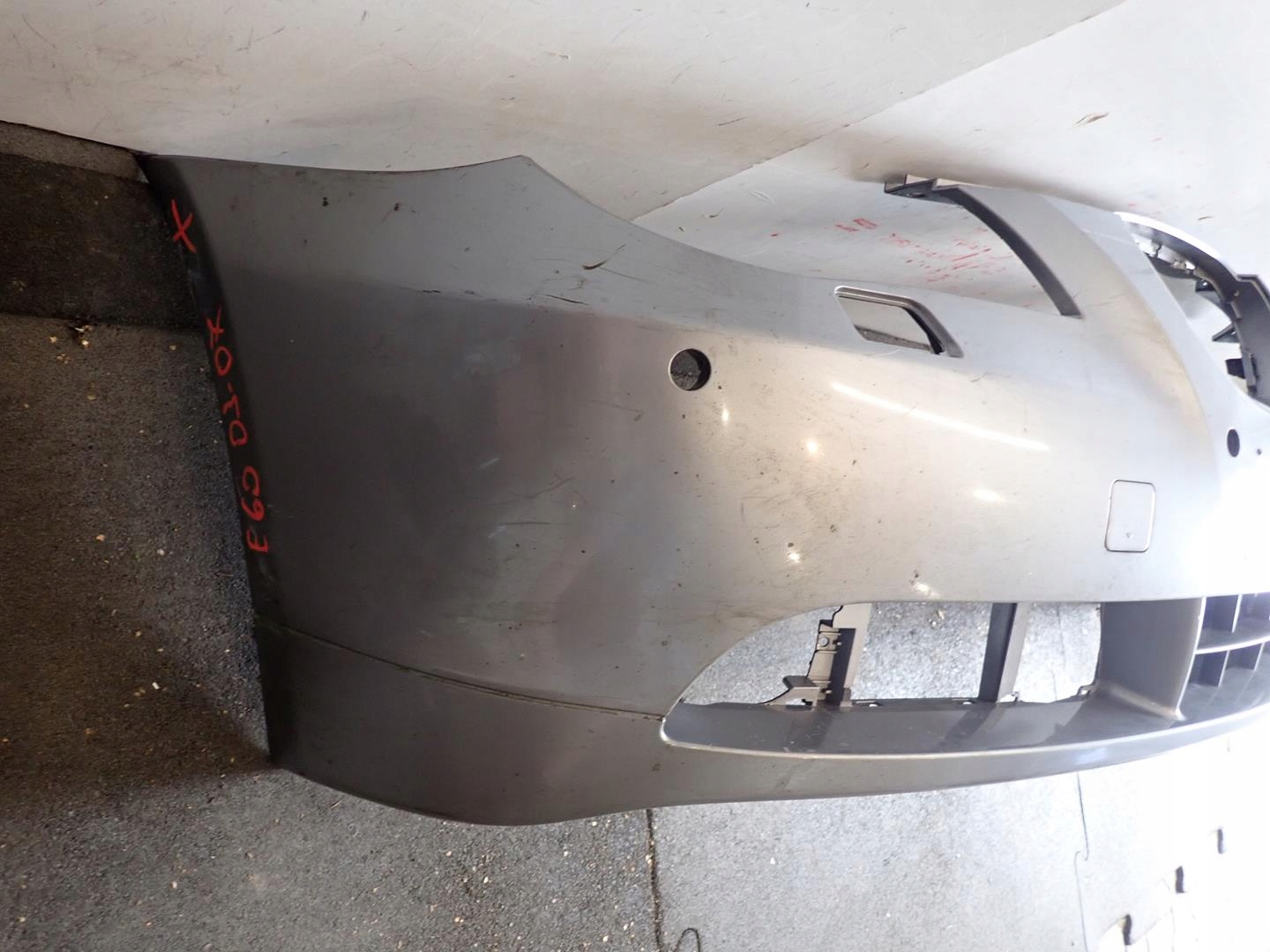 nárazník predok predný BMW 5 E60 E61 2003-2007 7033694