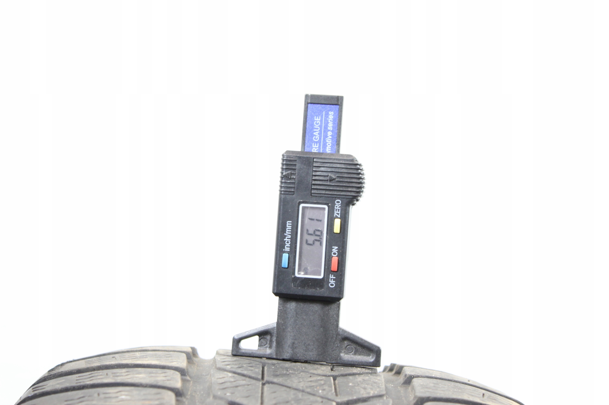 245/50R19 OPONY ZIMOWE PIRELLI SOTTOZERO 3 * 2019r Liczba opon w ofercie 2 szt.