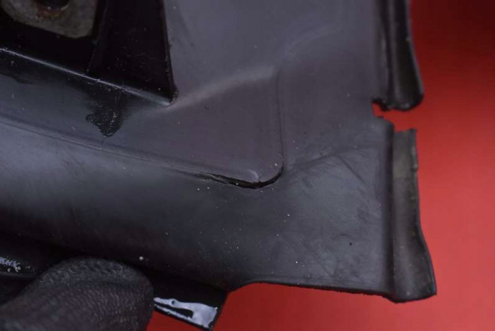 PROWADNICA luft 51747176719-02 BMW E60 E61 03-07