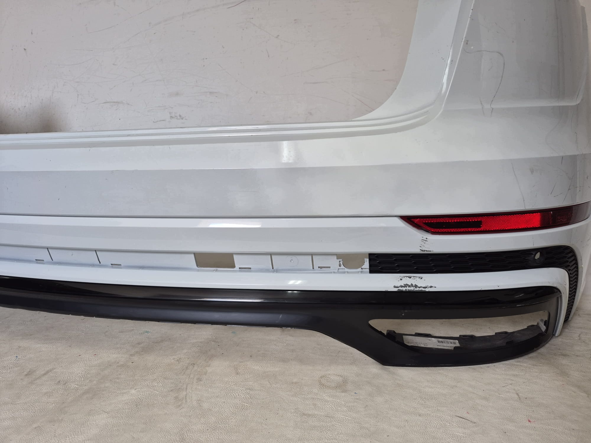 AUDI Q8 4M8 S-LINE 18- bumper rear part rear PDC 4M8807527D