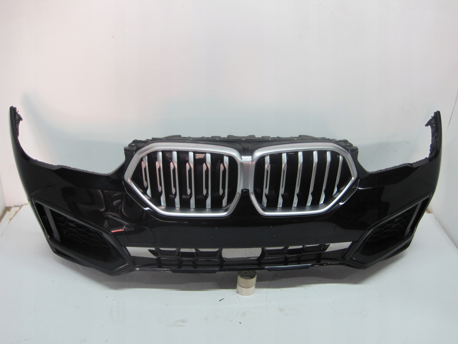 bumper BMW X6 G06 6PDC 22R below RADAR KAMERE front front