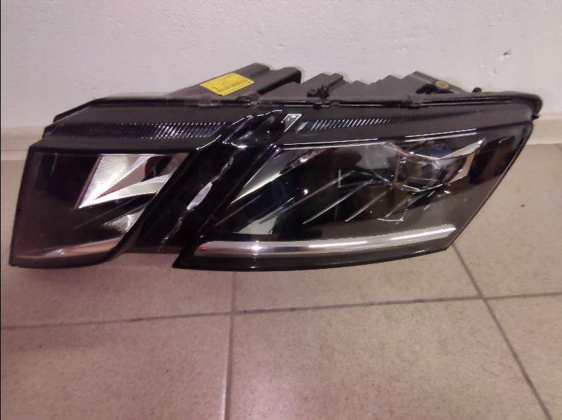 LAMPA PRZEDNIA PRZOD SKODA OCTAVIA III LIFT FULL Typ samochodu Samochody osobowe