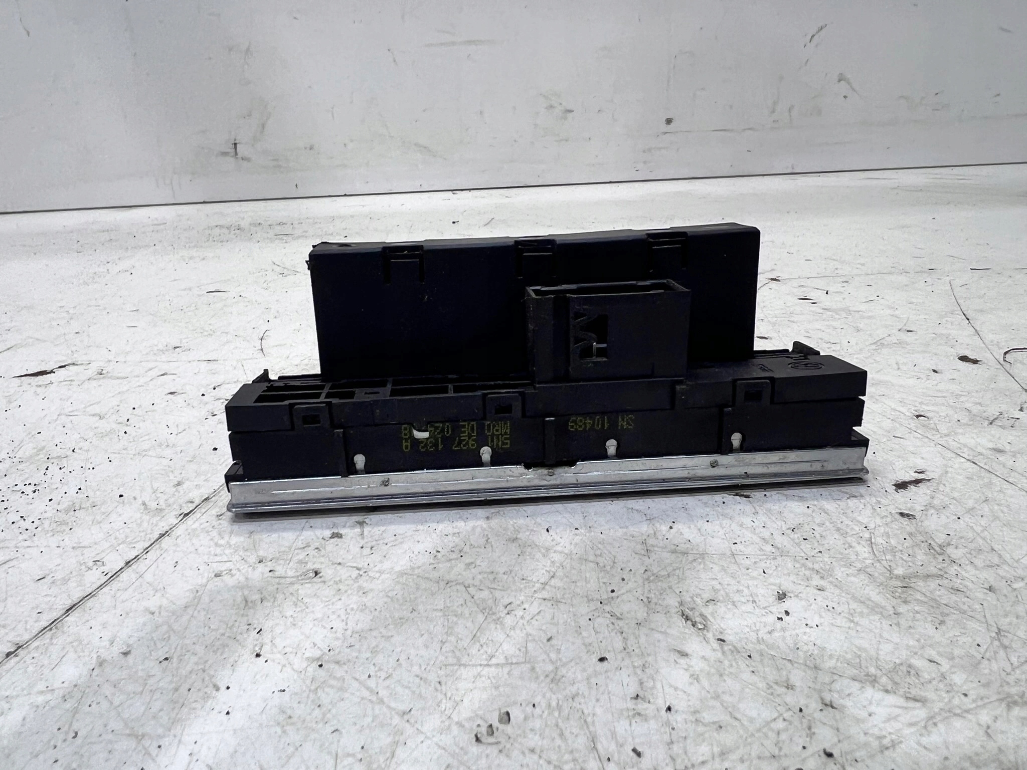 PANEL PRZYCISKOW ESP VW TIGUAN 5N1927132A
