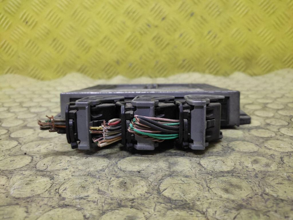 RENAULT LAGUNA II 1.8 control unit of the engine 8200278376
