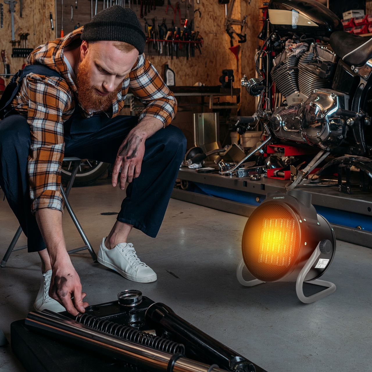 NAGRZEWNICA ELEKTRYCZNA GRZEJNIK FARELKA 2 kW Rodzaj elektryczna