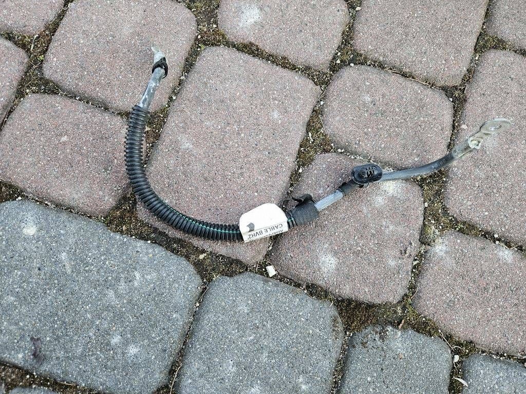 Schlauch kabel Batteriemanagement Sensor PROACE VIVARO C SCUDO JUMPY EXPERT 9813413680