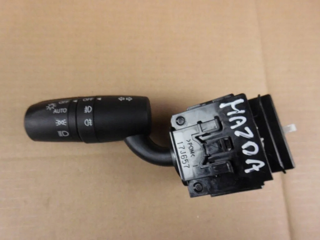 BAEK17J686 - Mazda CX5 II выключатель света указателя поворота