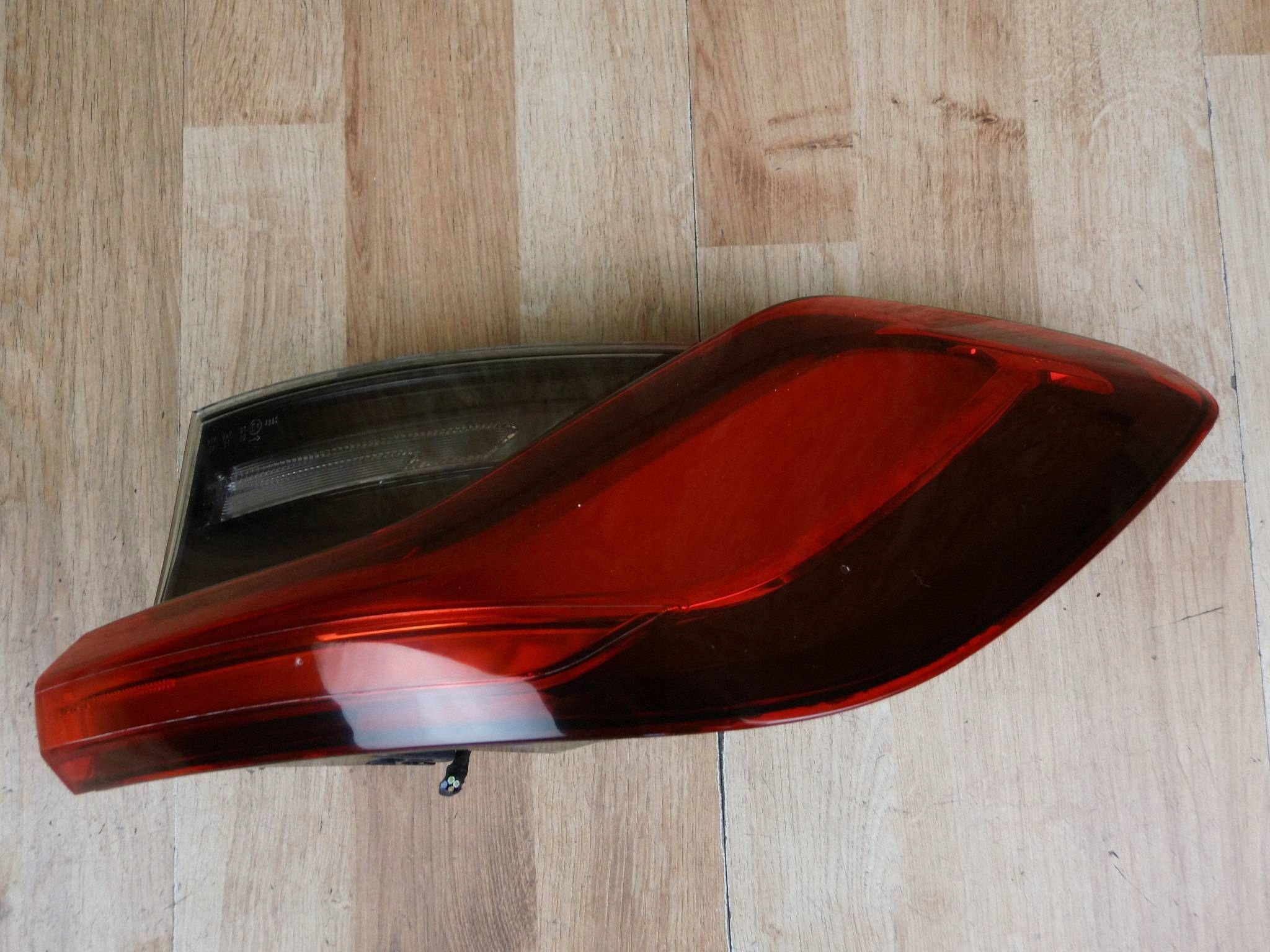 BMW 3 G21 KOMBI light right rear part rear right 2SD013176 2SD2485