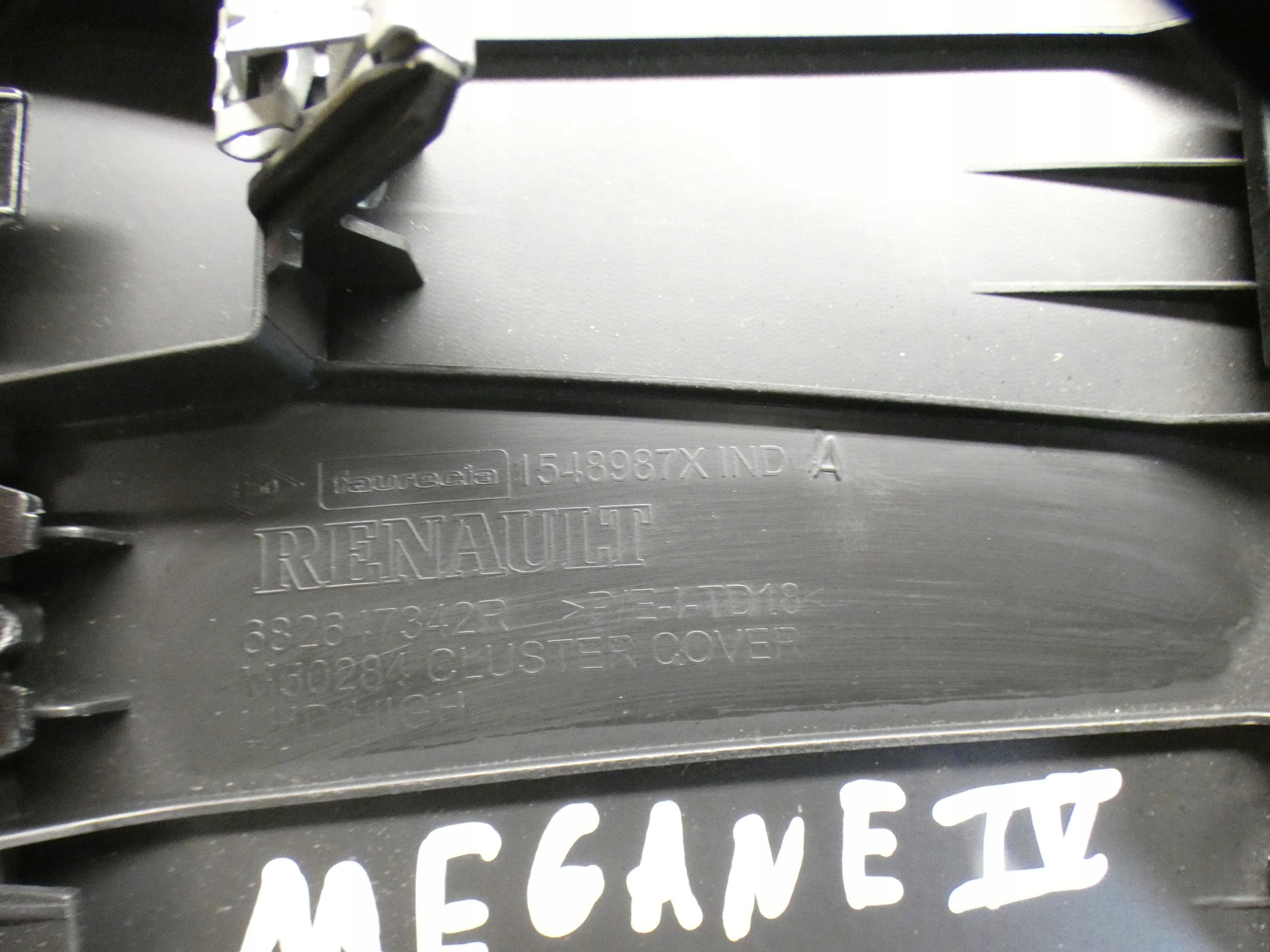 RENAULT MEGANE IV frame cover LICZNIKOW 682647342R