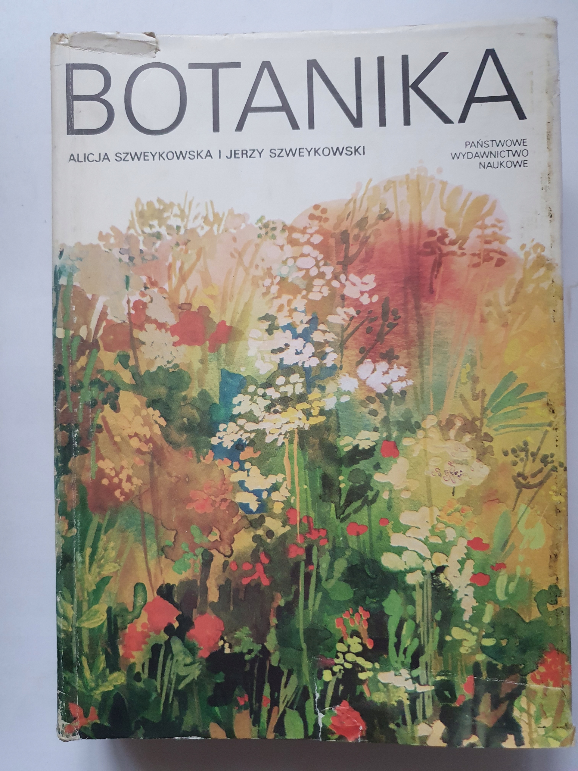 A. Szweykowska, J. Szweykowski: Botanika