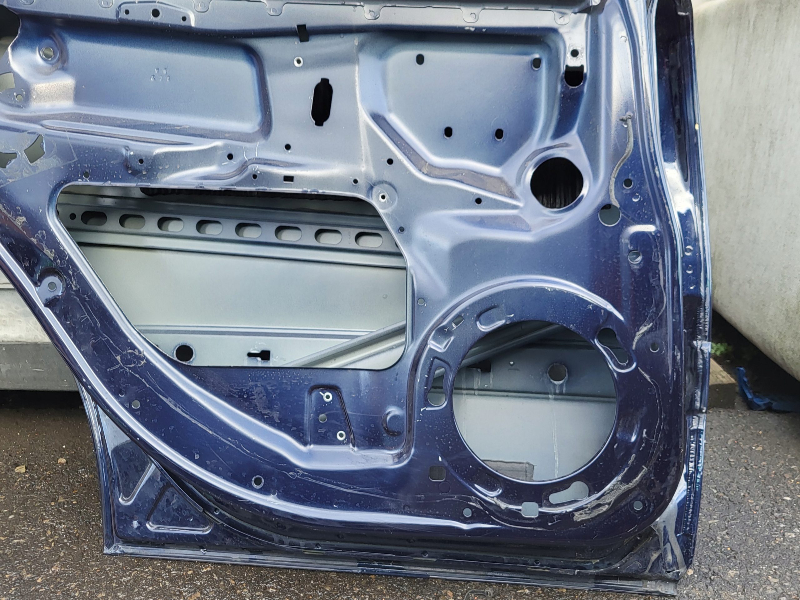 Tür links hinten MERCEDES E KLASA E W211 Sedan OE