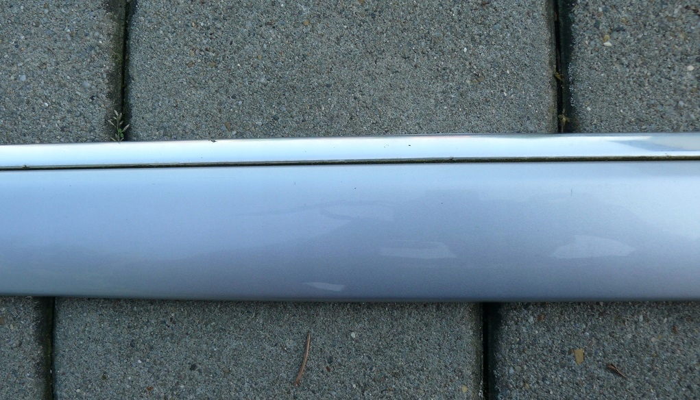moulding central door left front AUDI A8 D2 94-01 LY7M 4D0853951