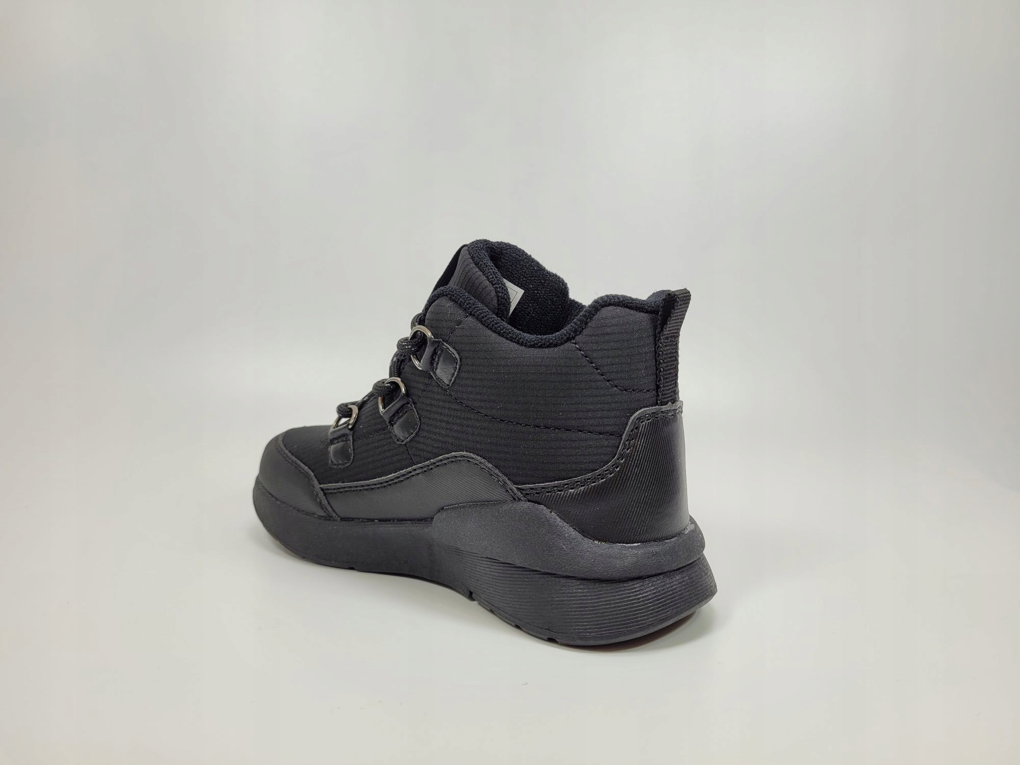 TRAPERY DZIECIĘCE BIG STAR KK374119 CZARNY 35 Długość wkładki wew. 22.5 cm