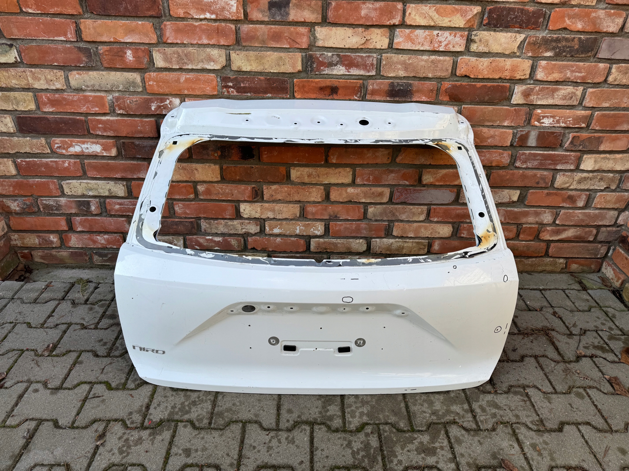 KIA NIRO II 2022- KLAPA TYLNA GIEŁDA POZNAŃ