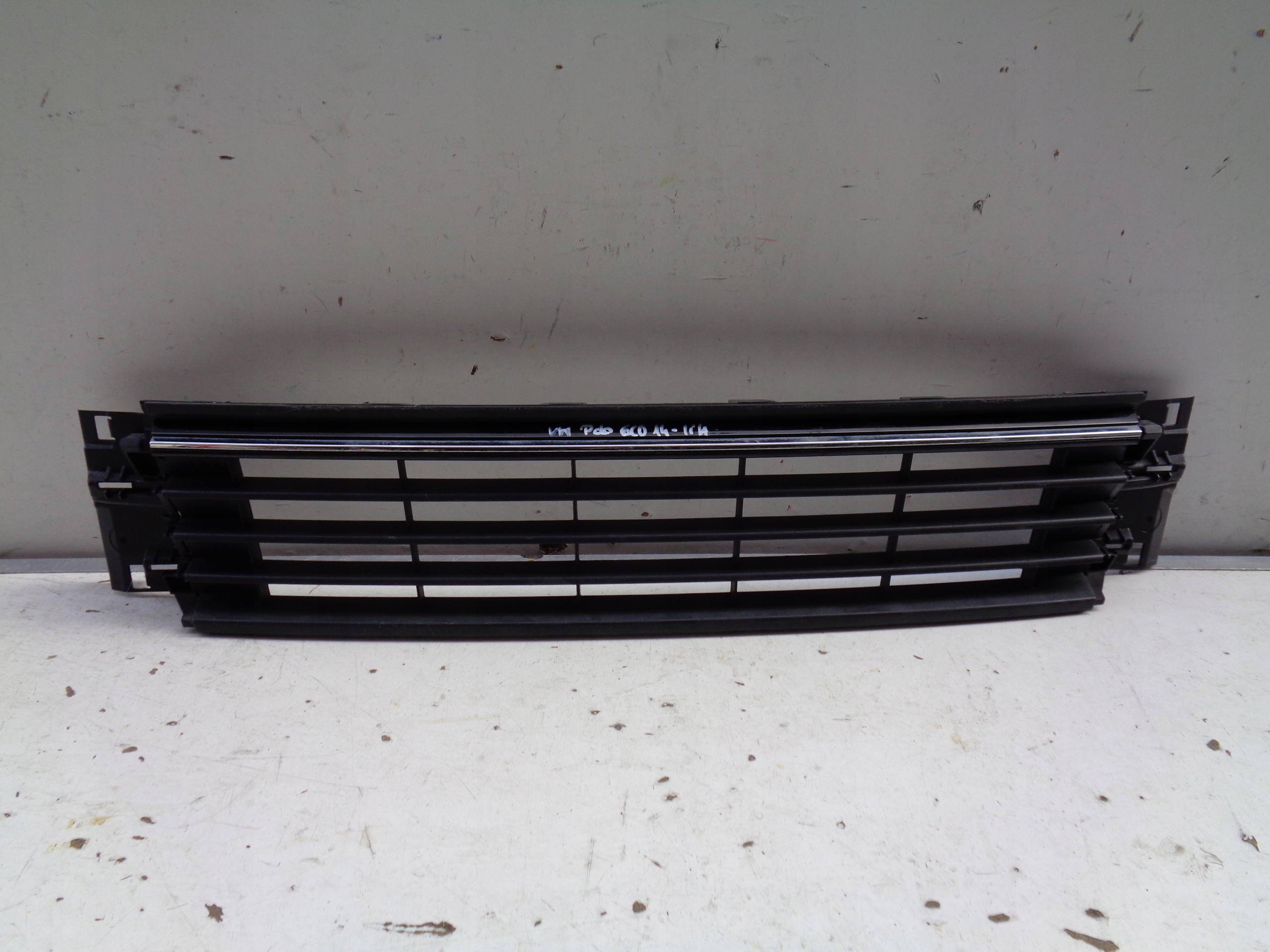 lüftungsgitter der stoßstange VW POLO 6C 6C0 14- LIFT