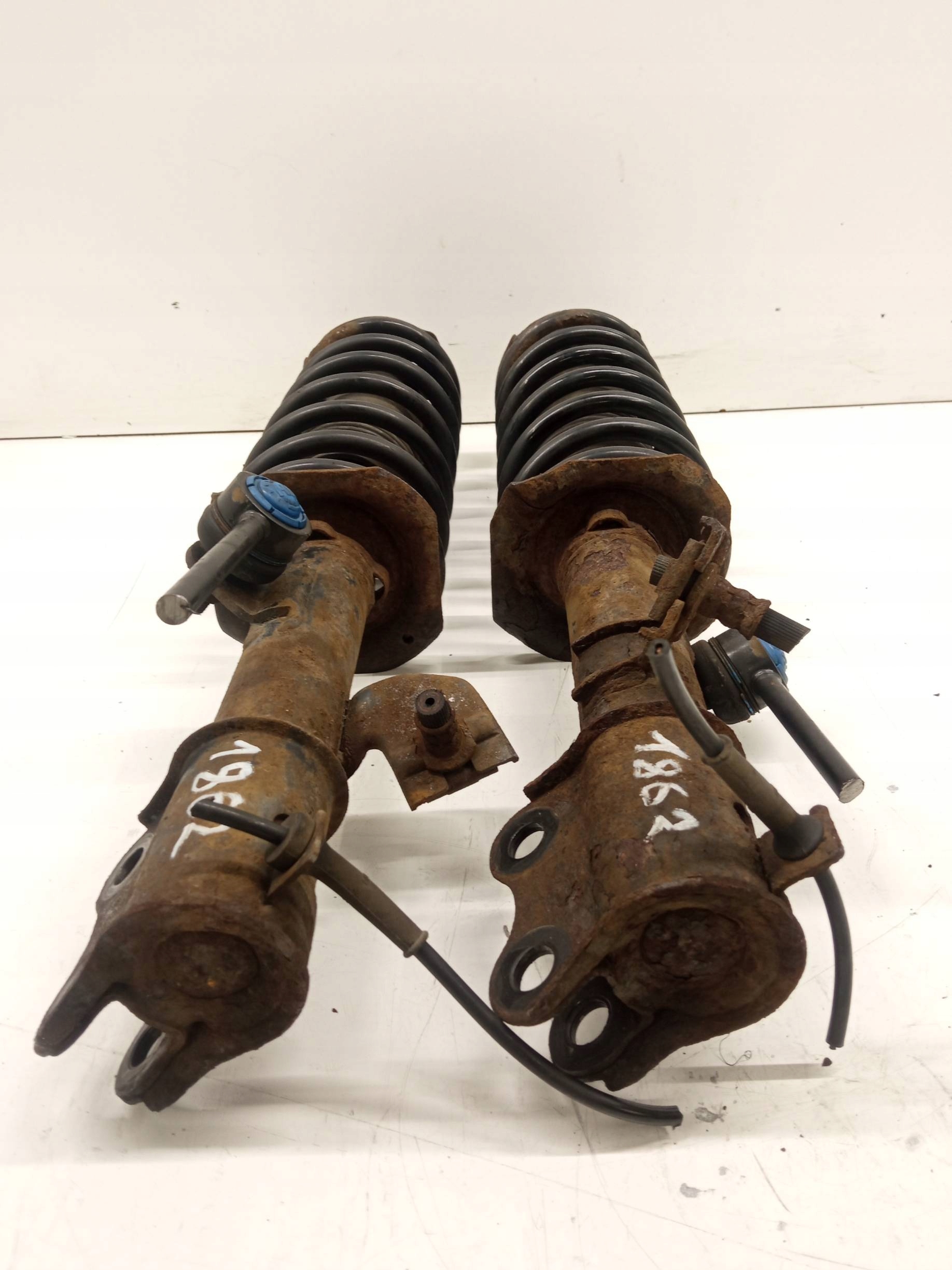 shock absorber right left front KPL 1.2 B K13 Nissan Micra IV (2010- )