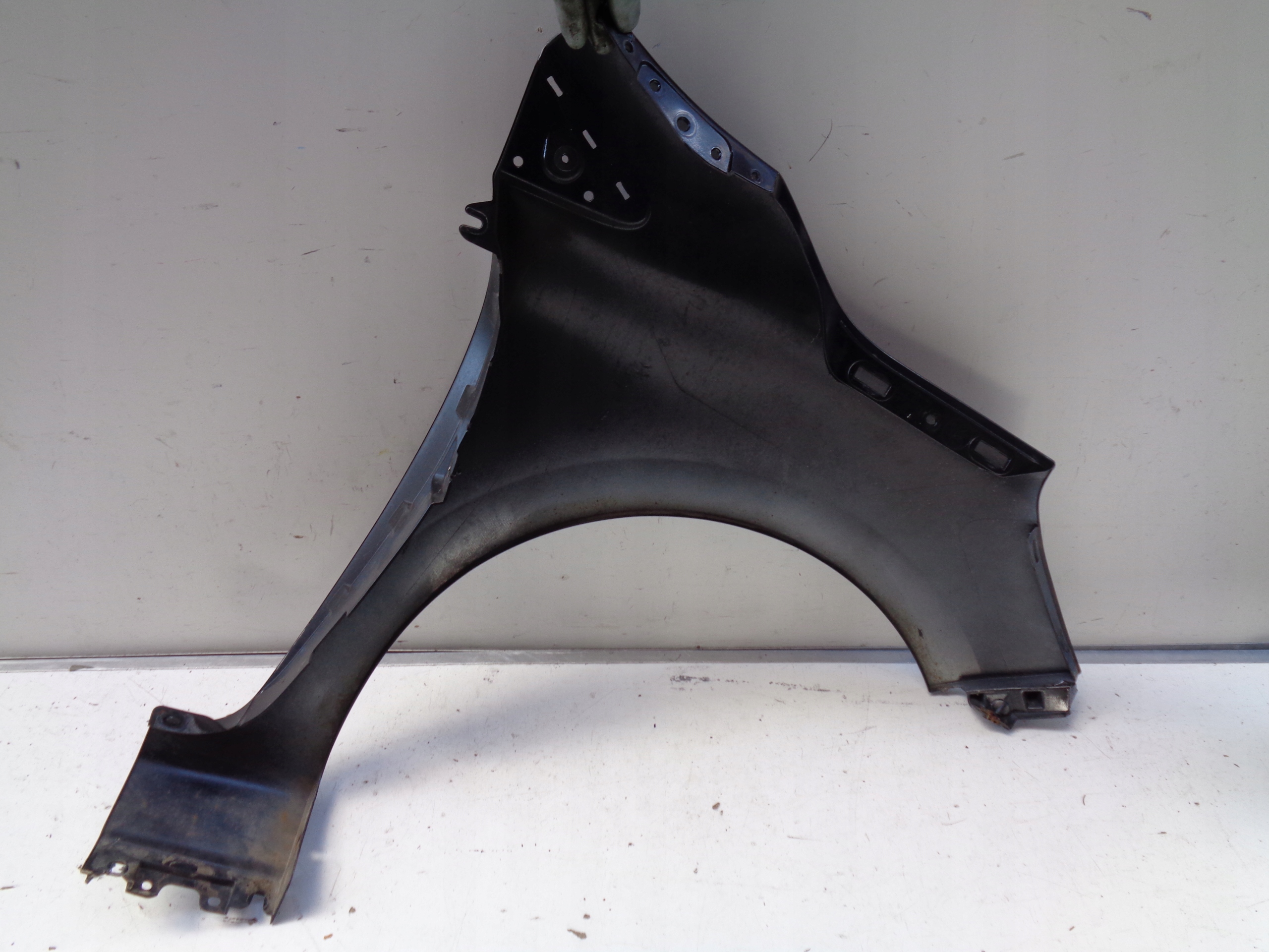 fender left front RENAULT CLIO IV 12- NR 37661