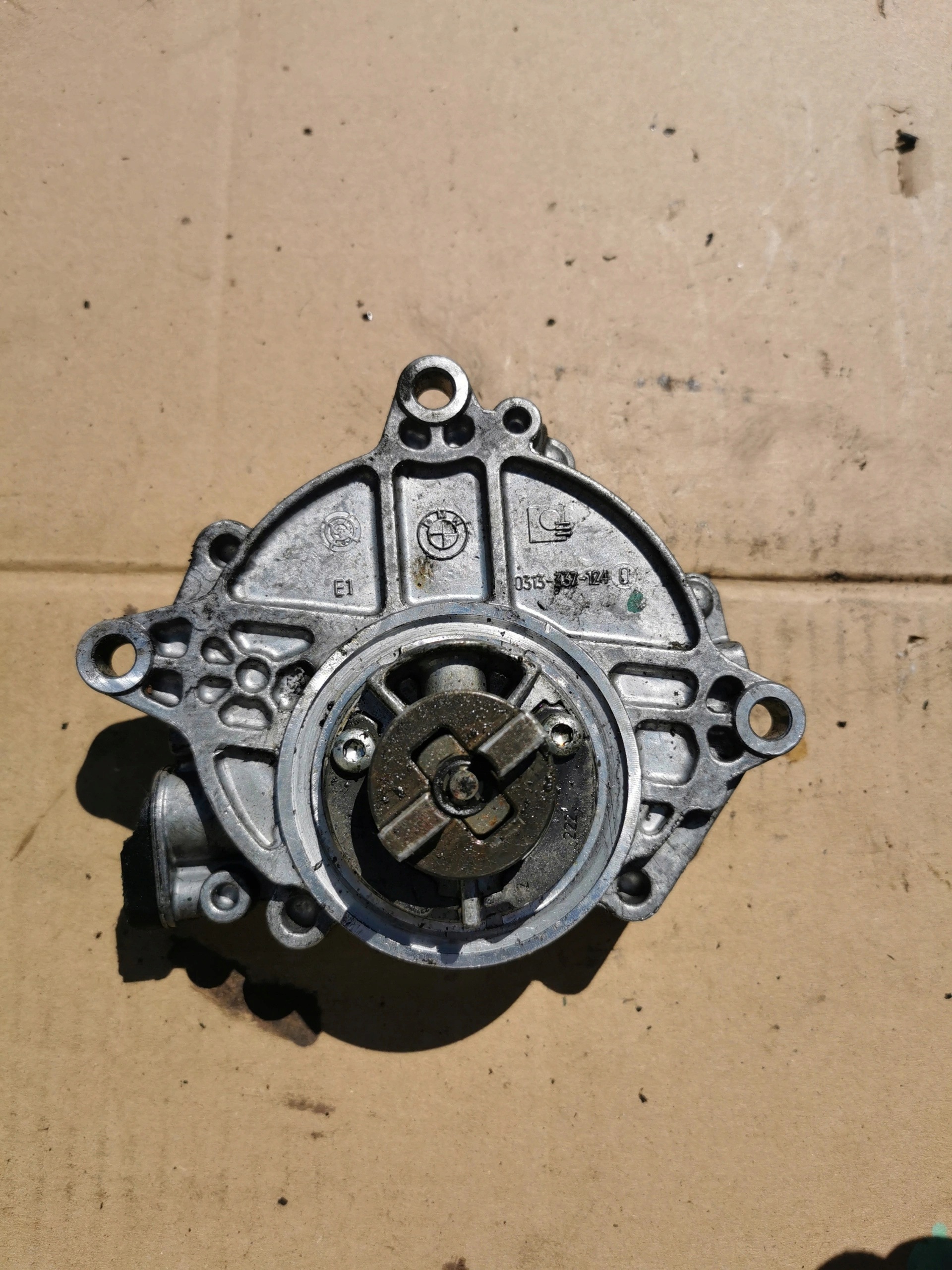 BMW E60 520I 0313-327-116 Pompa VACUM WACUM