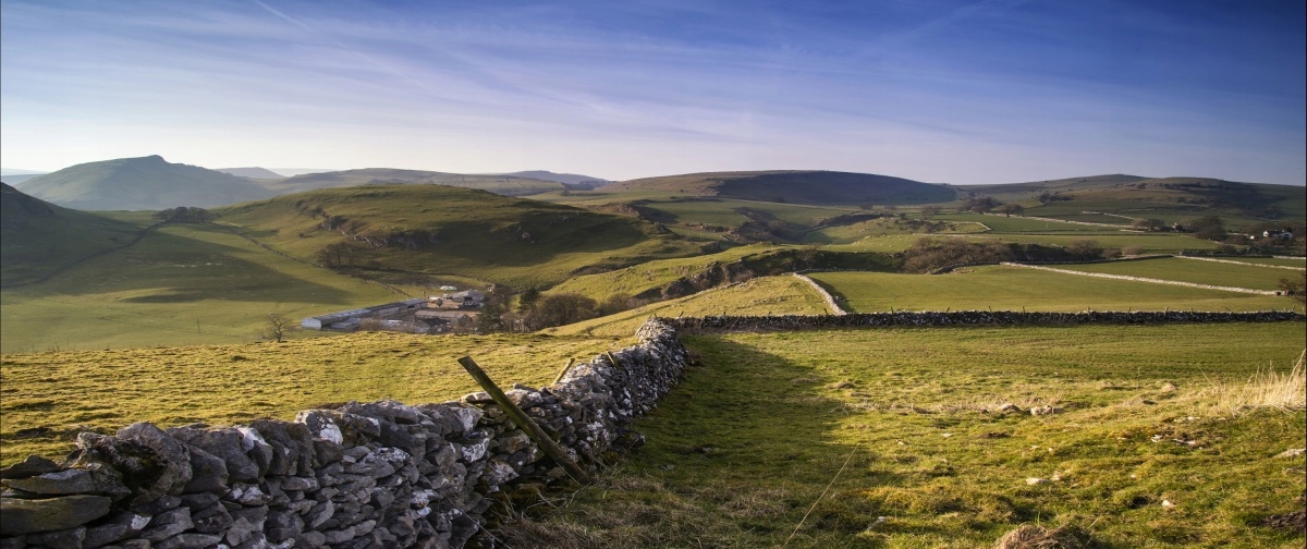 

Fototapeta Flizelinowa Chrome Hill 250x104