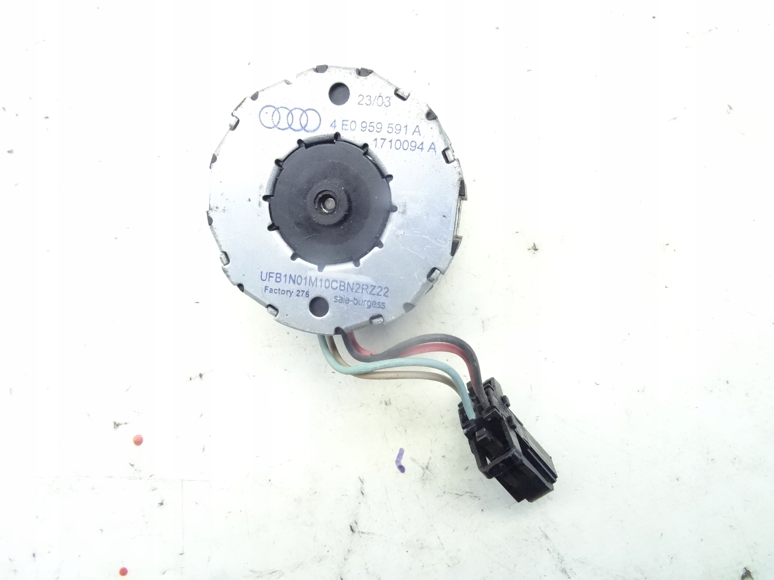 4E0959591A ADI A8 D3 мотор люка