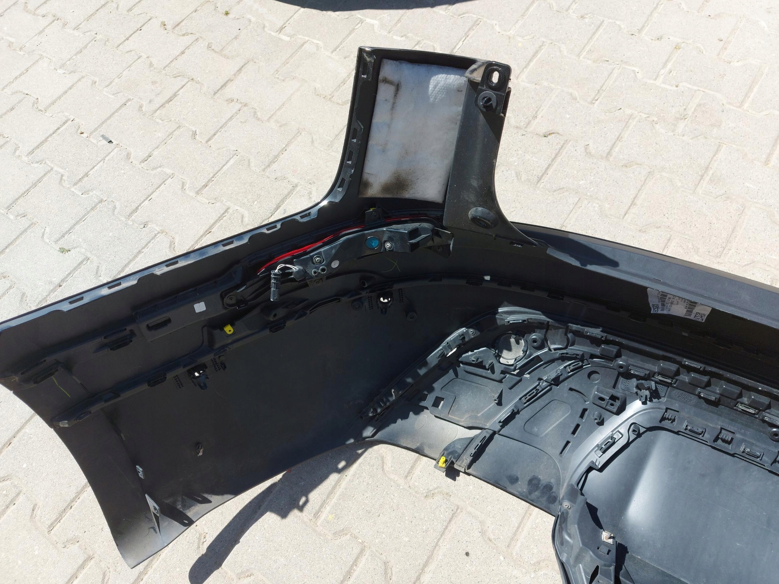 Range Rover VELAR L560 2.0d 2021r bumper rear part rear oryg black 1ag pdc