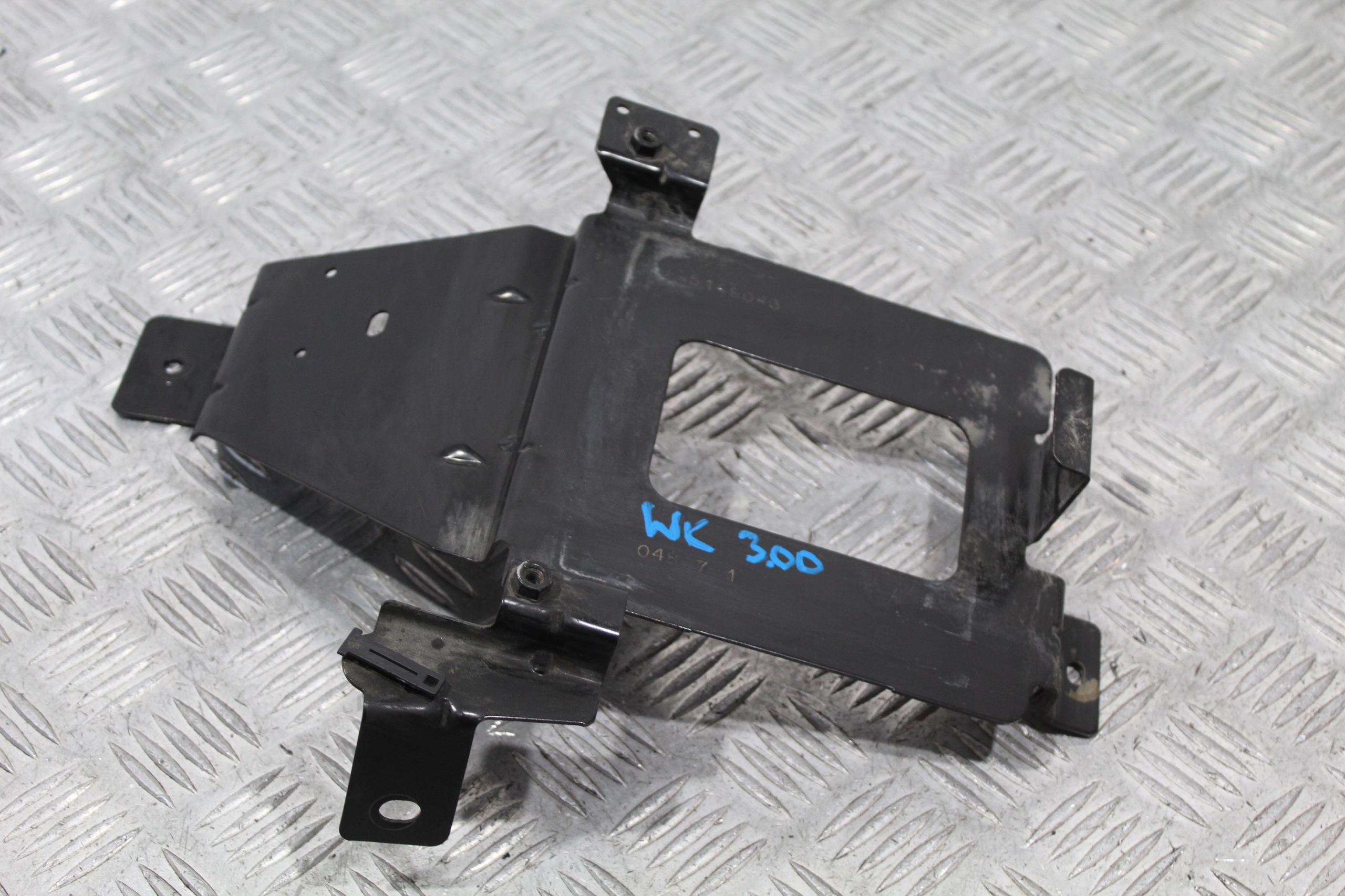 holder holder bracket JEEP GRAND CHEROKEE WK