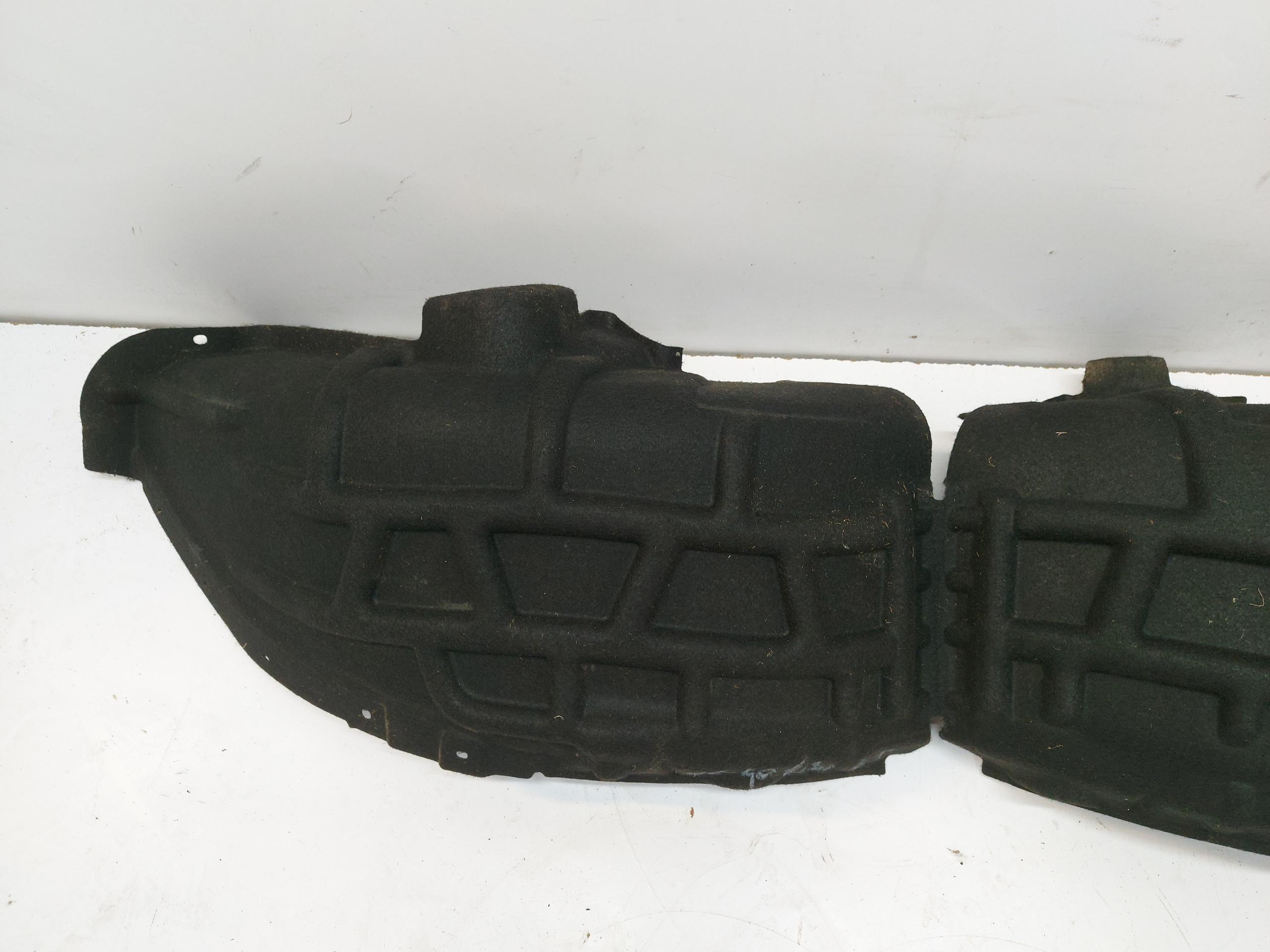 VOLVO XC40 LIFT mudguard right rear part 32392146