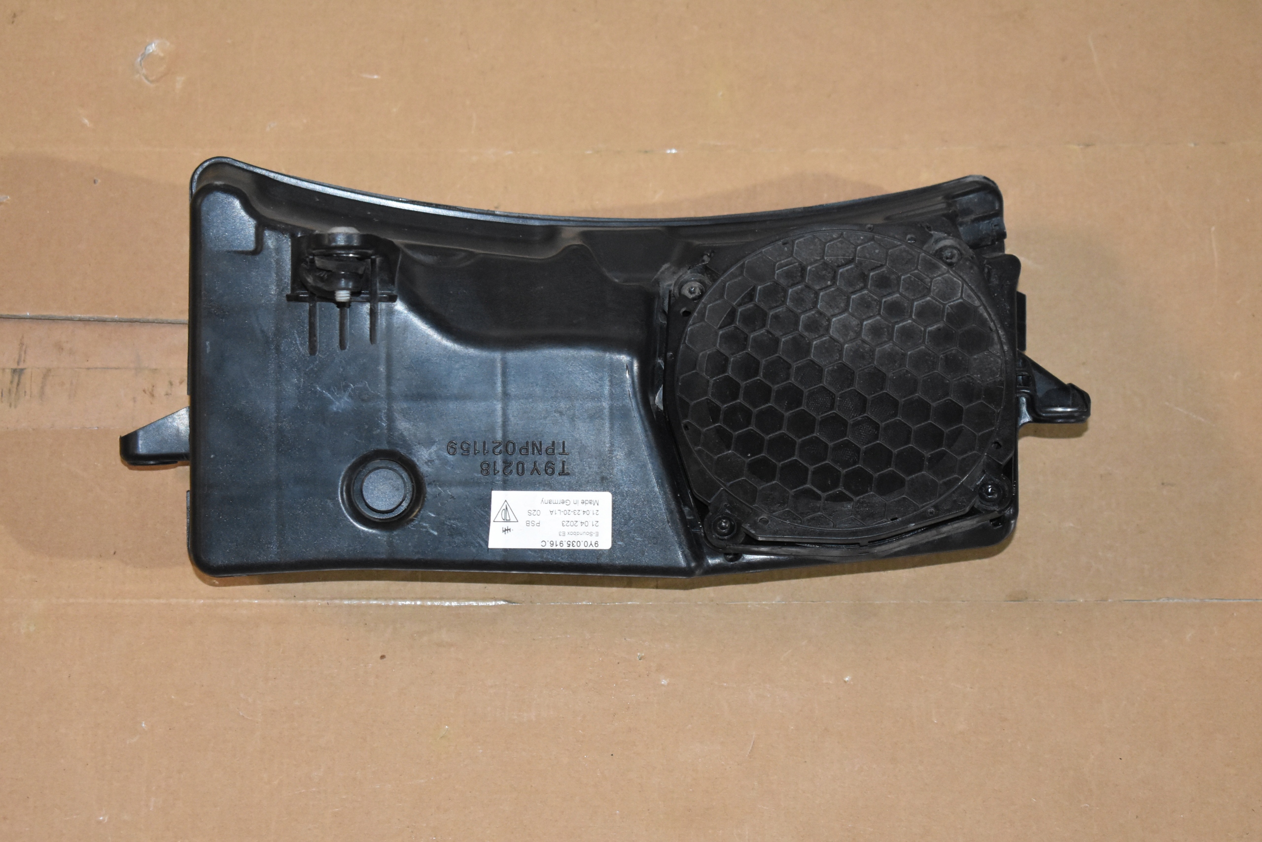 perfect condition speaker of the engine PORSCHE CAYENNE 9Y 1