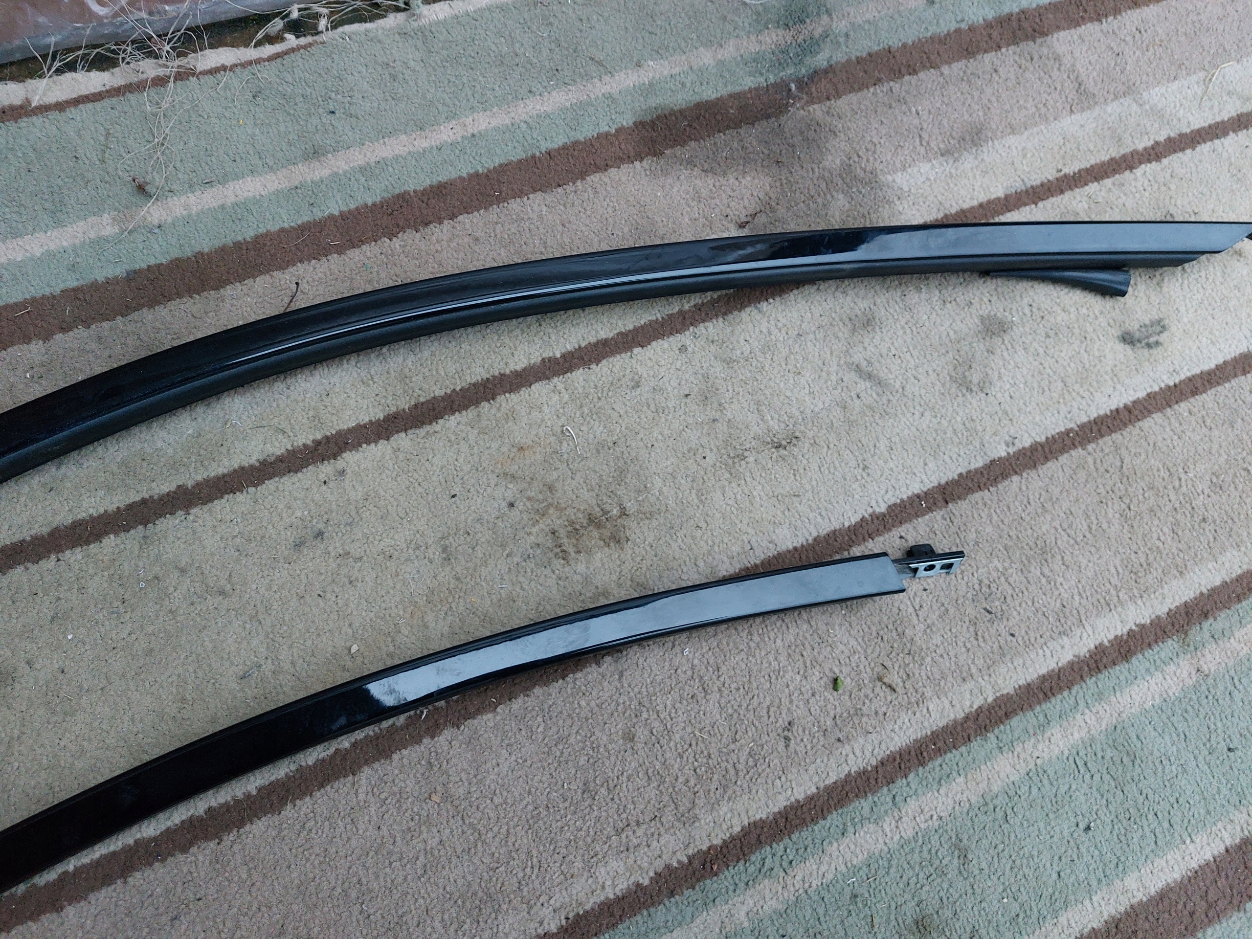 lišta streŠnÁ pravá BMW F21 F87