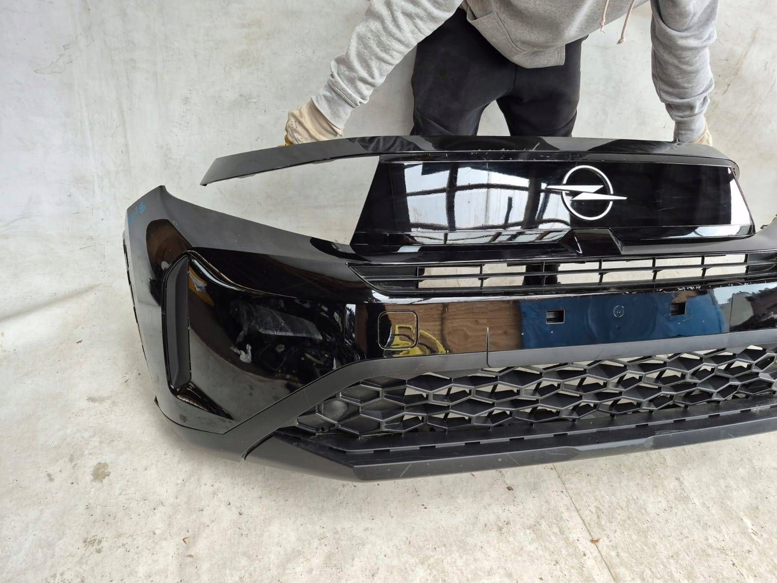 OPEL FRONTERA C 24- bumper front front without DZIUR 9854995780