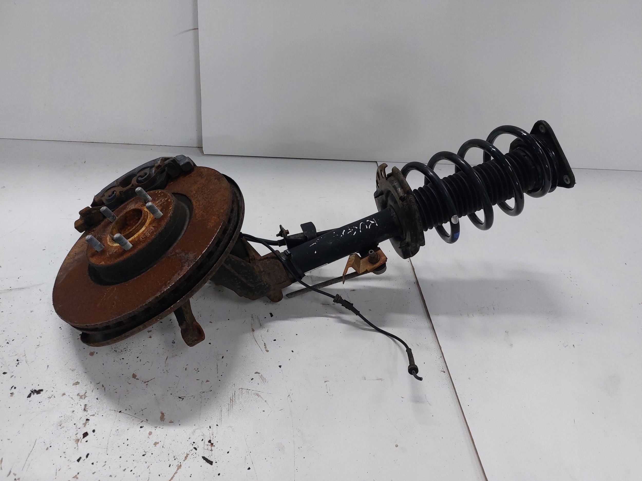 FORD KUGA MK2 РЕСТАЙЛИНГ Escape III поворотный кулак, цапфа передний левый