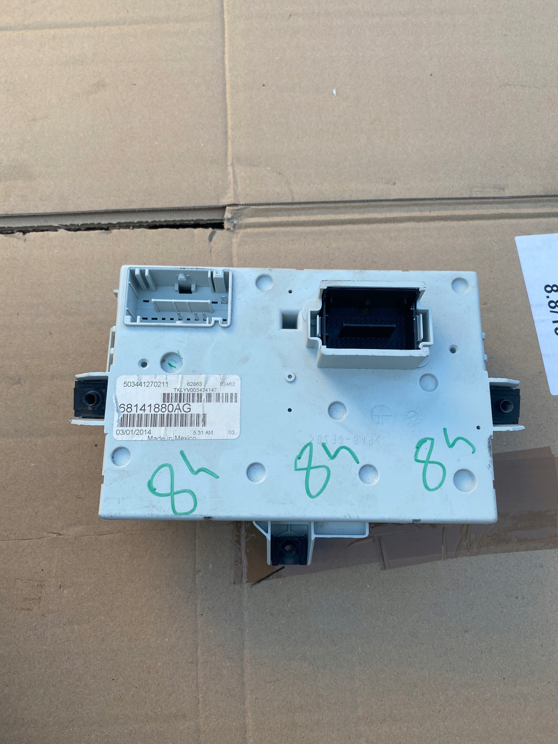 moduł body controller BCM JEEP CHEROKEE KL 68141880AG za 100 zł z