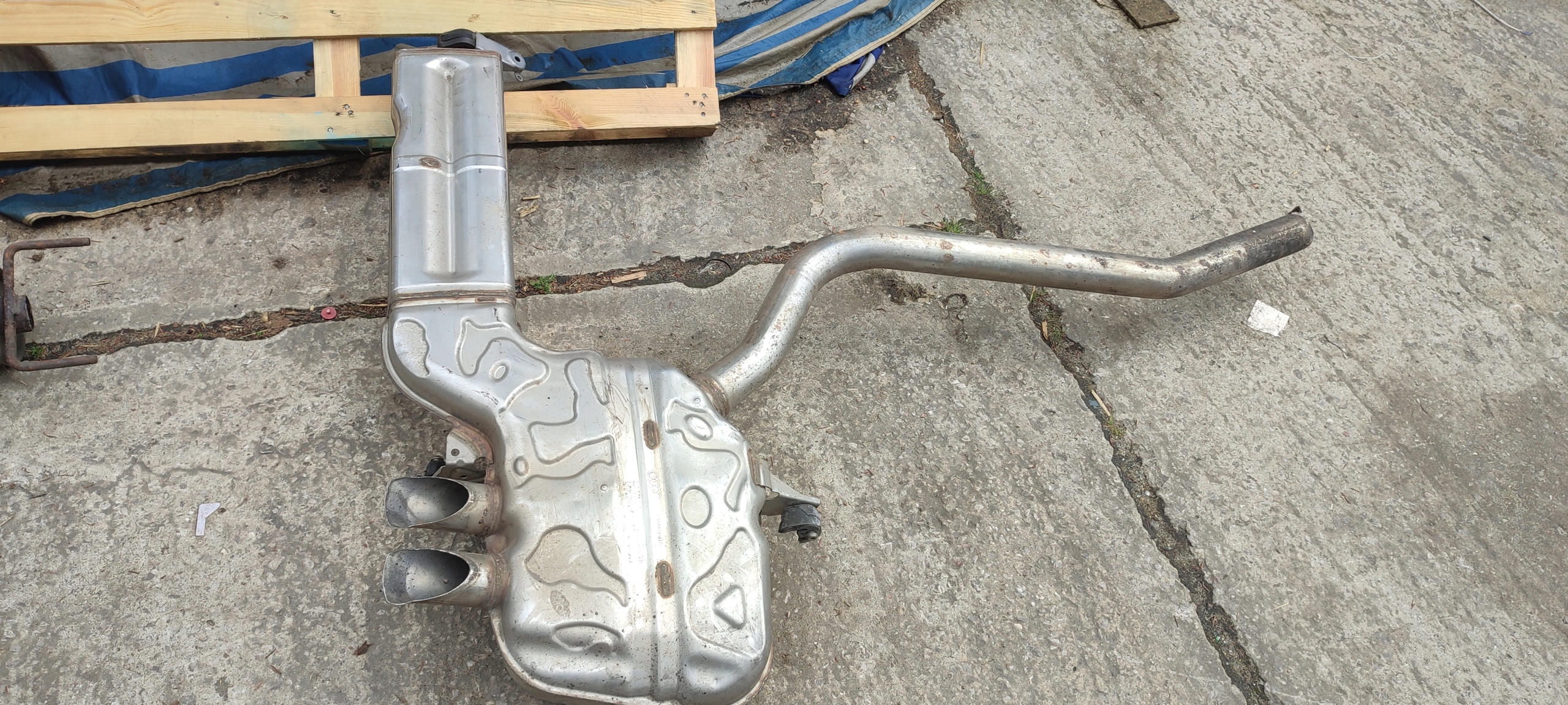 exhaust silencer AUDI A6 4K C8 2.0 TDI KOMBI 4K0253611AA
